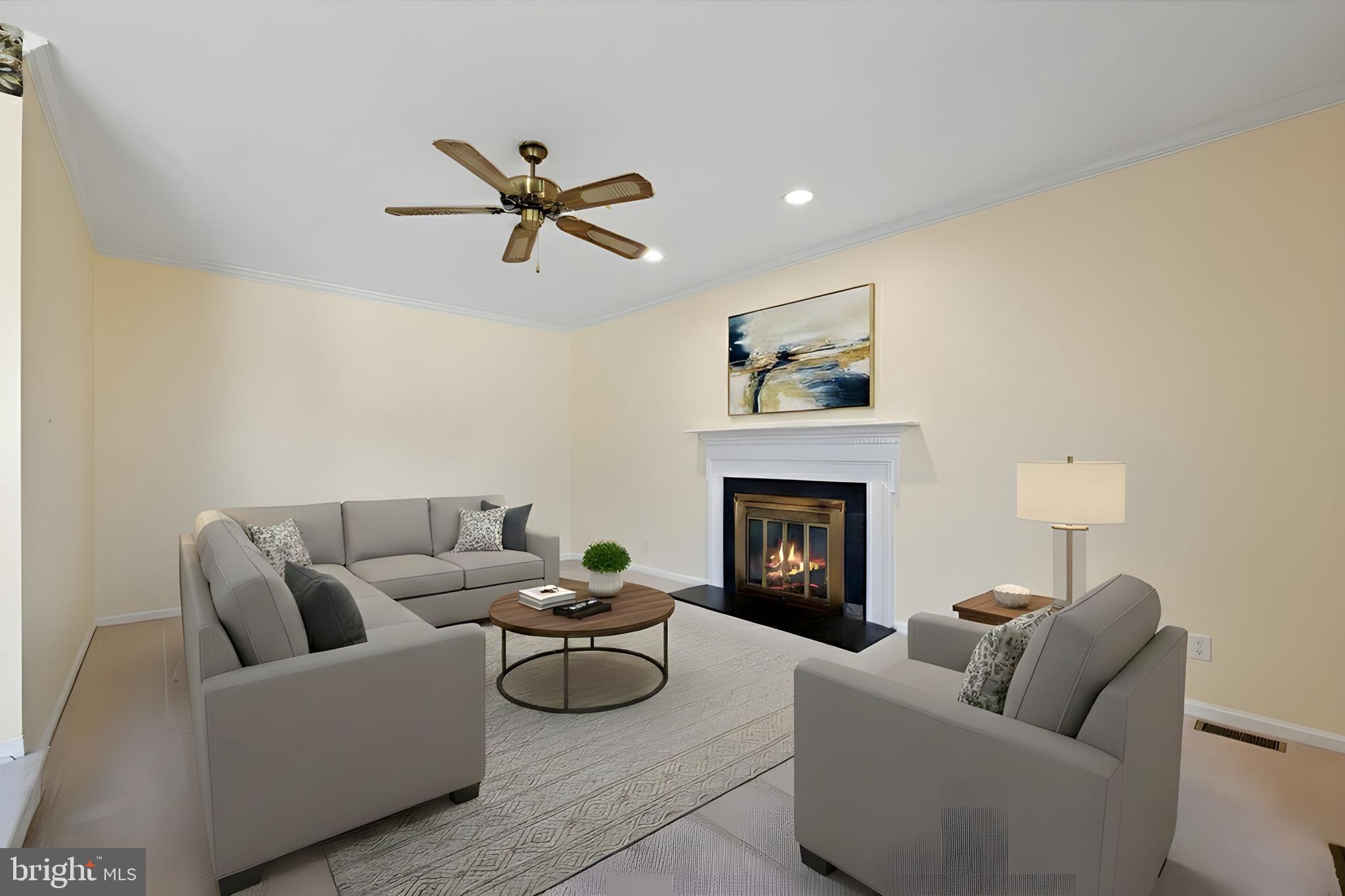 221 PRIMAVERA CIRCLE