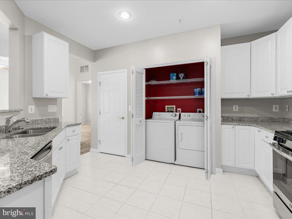 HEARTHSTONE AT TIMBERS - Residential