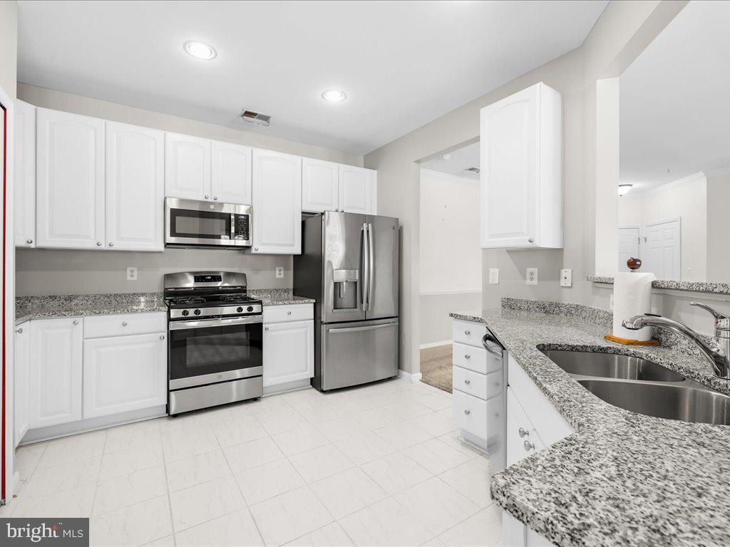 HEARTHSTONE AT TIMBERS - Residential