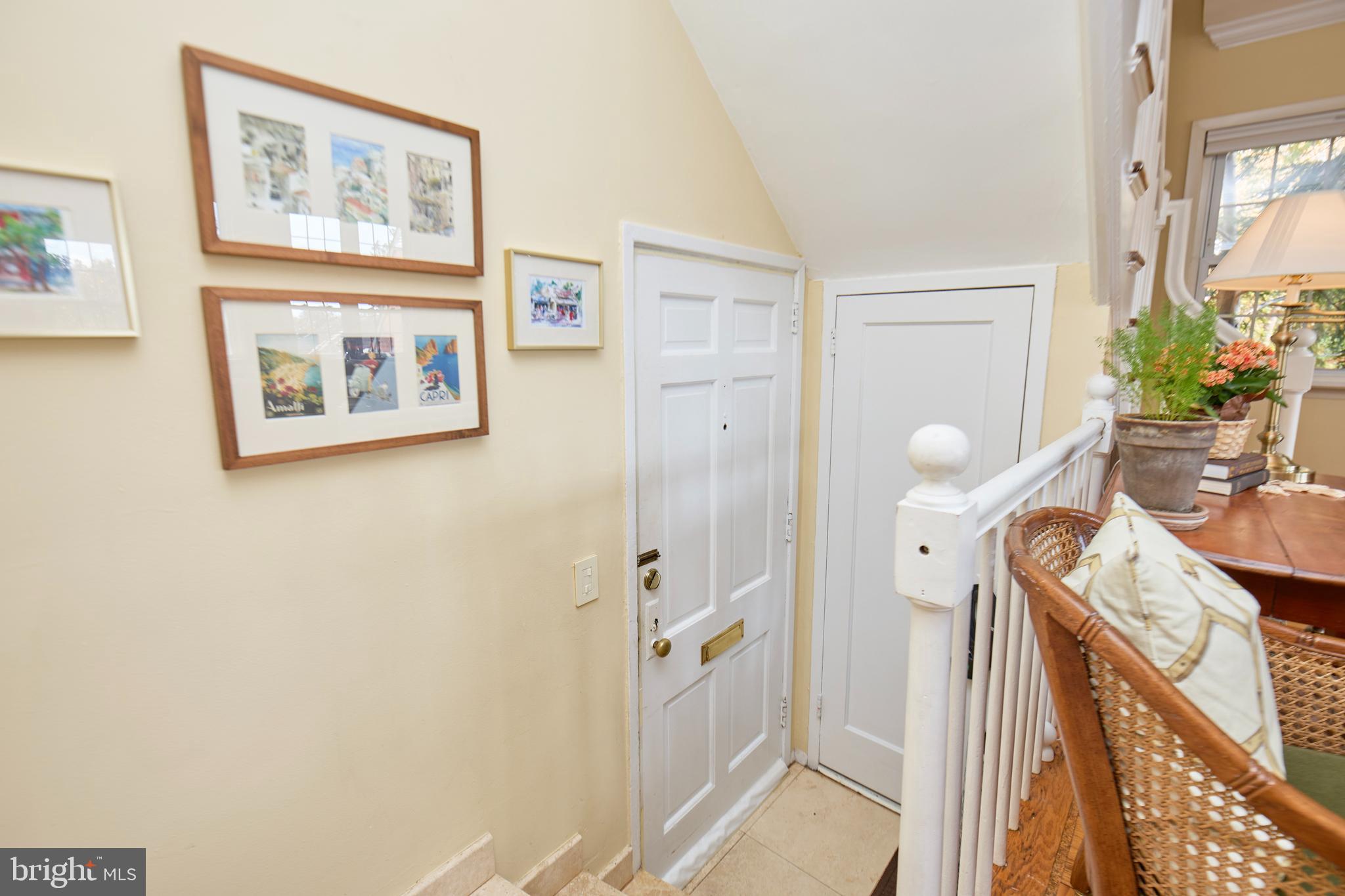 1638 MOUNT EAGLE PLACE