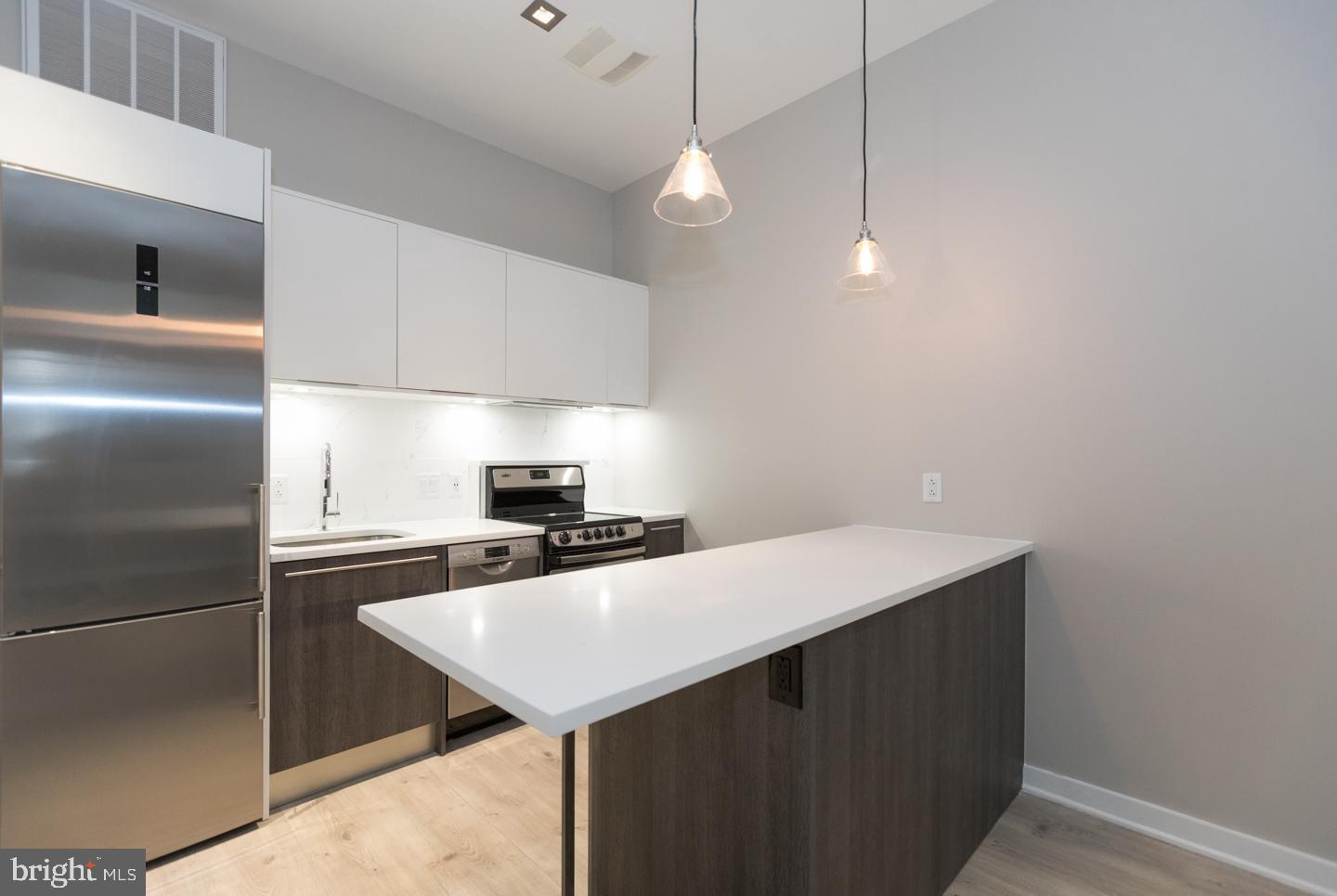 CENTER CITY - Residential Lease