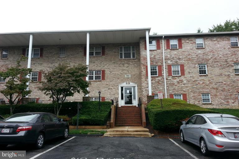 Beuatiful condo in Reisterstown. Assigned parking, community pool, tennis courts, and laundry facilities. Shared courtyards. New carpet and fresh paint throughout the condo, a large balcony. Separate dining area, large kitchen with plenty of cabinets. Updated bath and an additional 1/2 bath in the master.