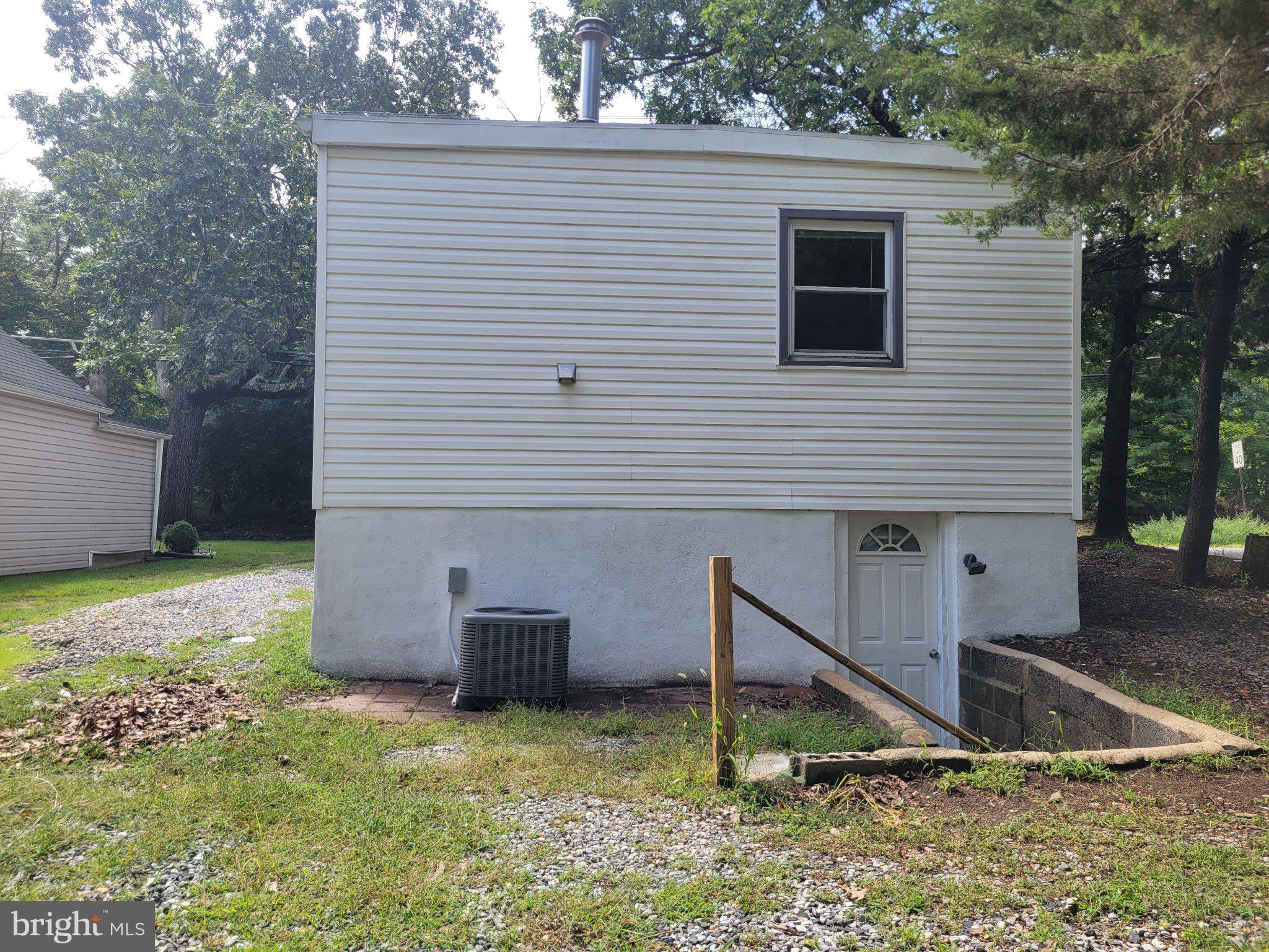 19 HICKSTOWN ROAD