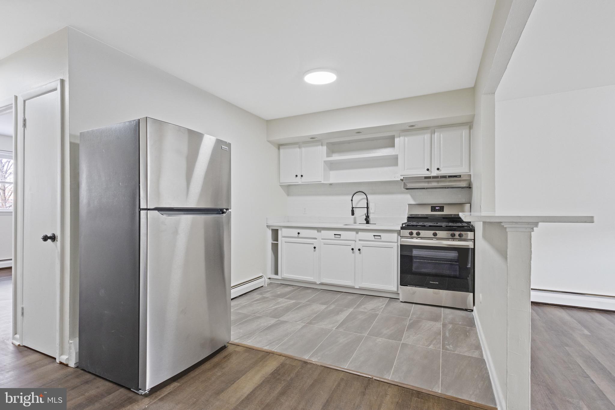 ROXBOROUGH - Residential Lease