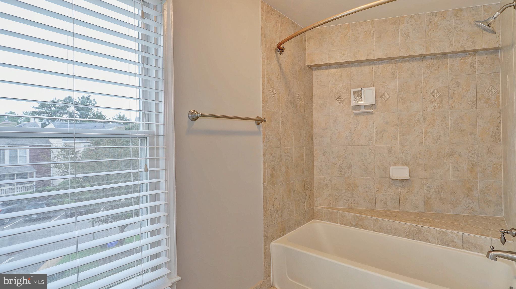 WHISPERHILL - Residential