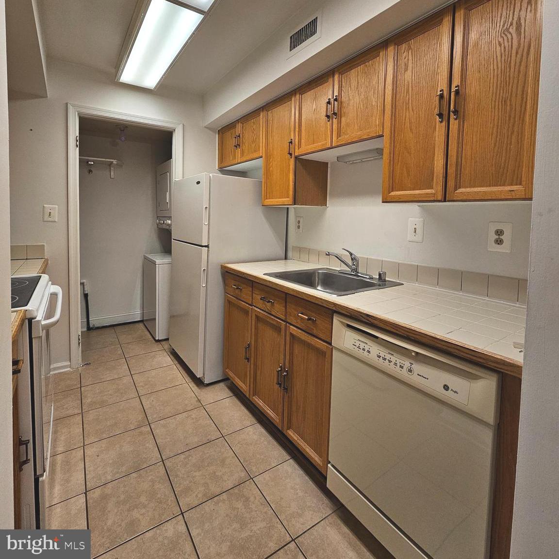 4521 28TH ROAD S C