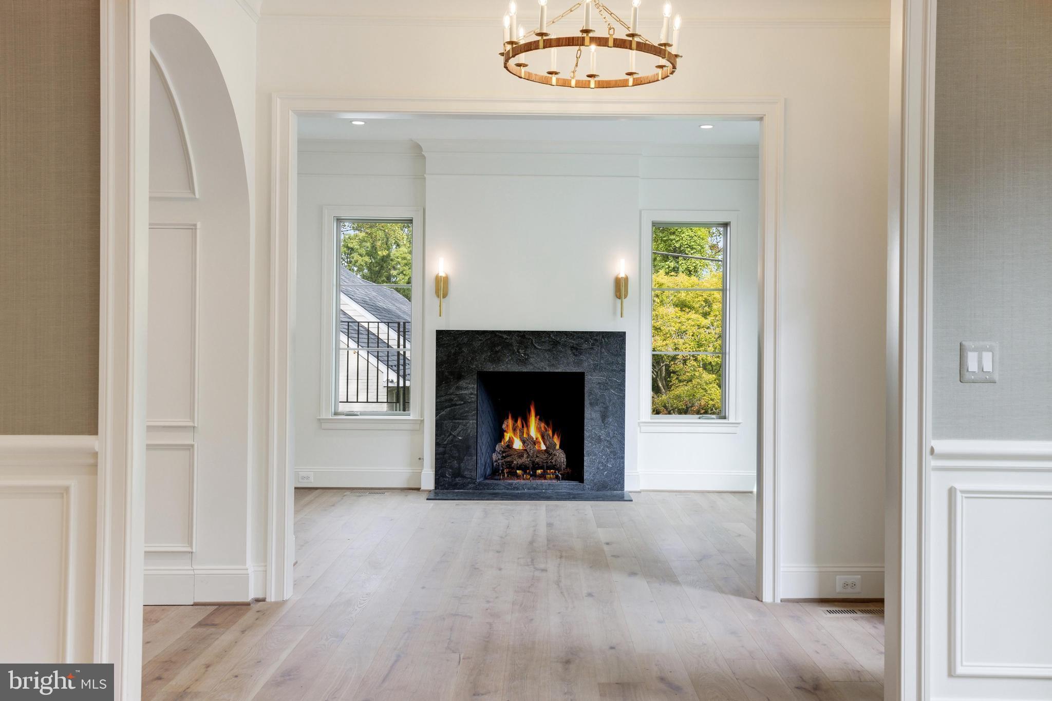 FOREST HILLS - Residential