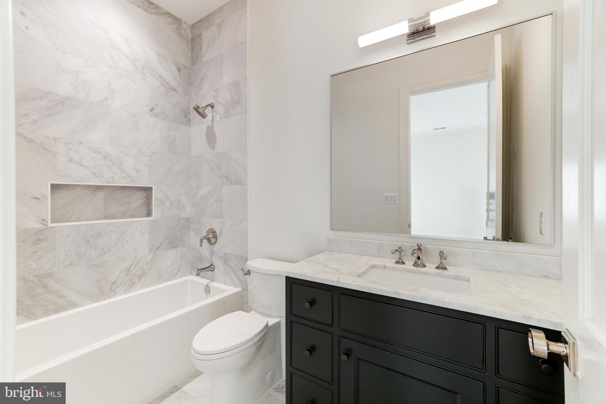 FOREST HILLS - Residential