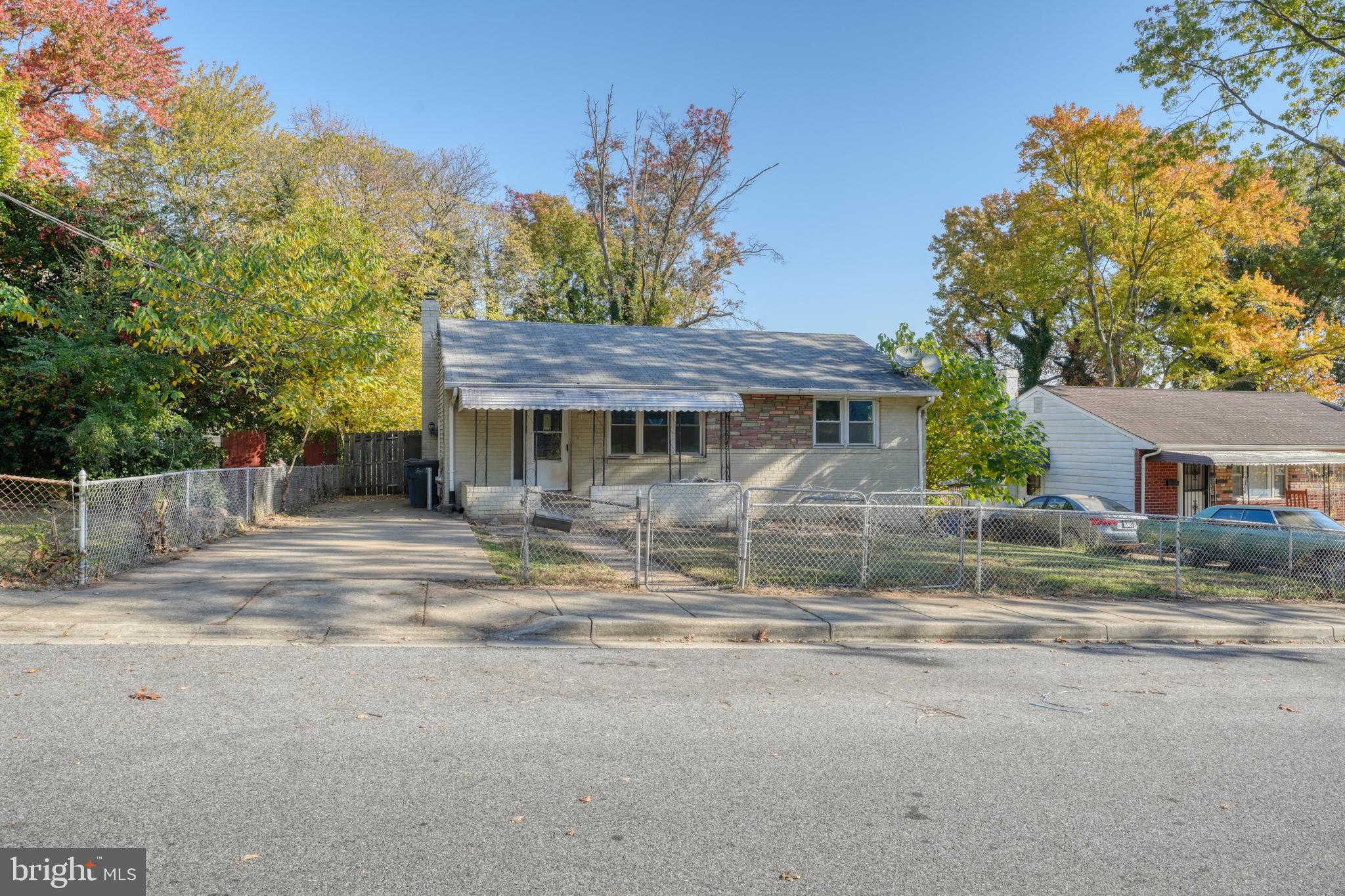 LANDOVER HILLS - Residential