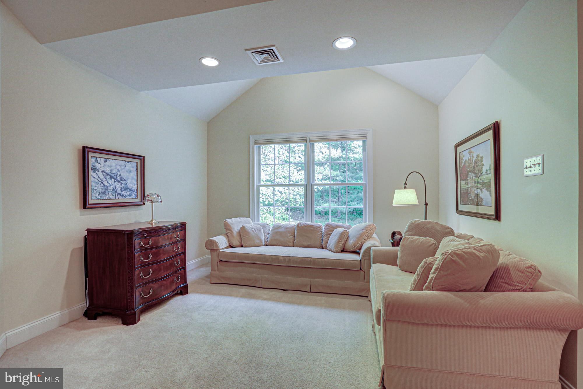 WOODCREST - Residential