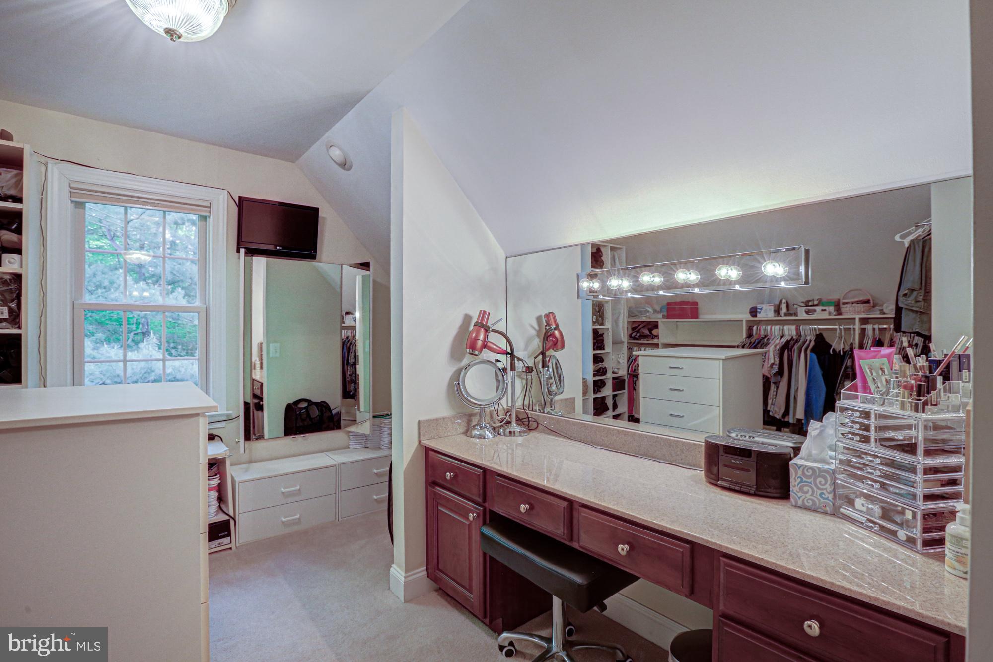 WOODCREST - Residential