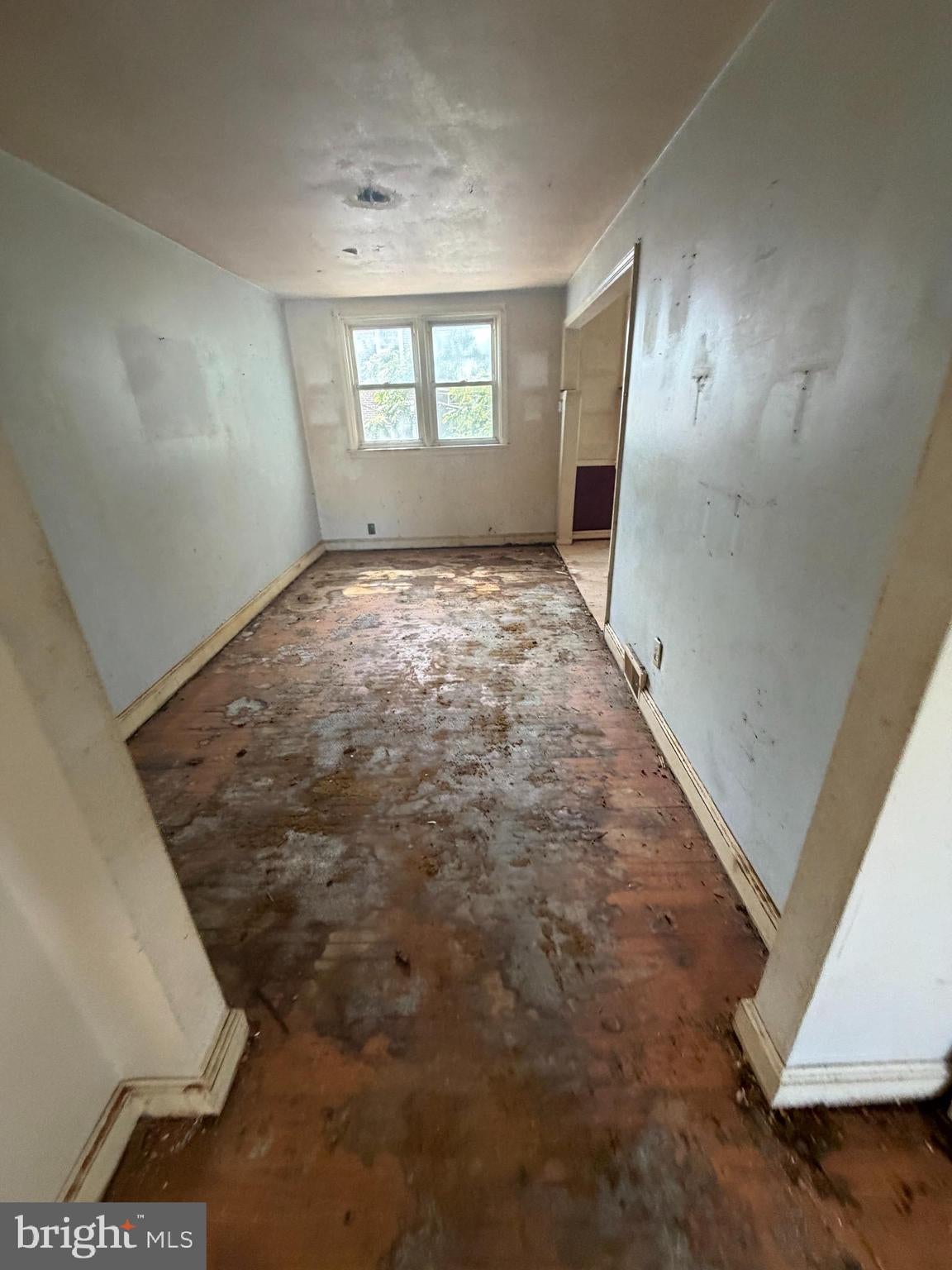 2 ASHBOURNE ROAD