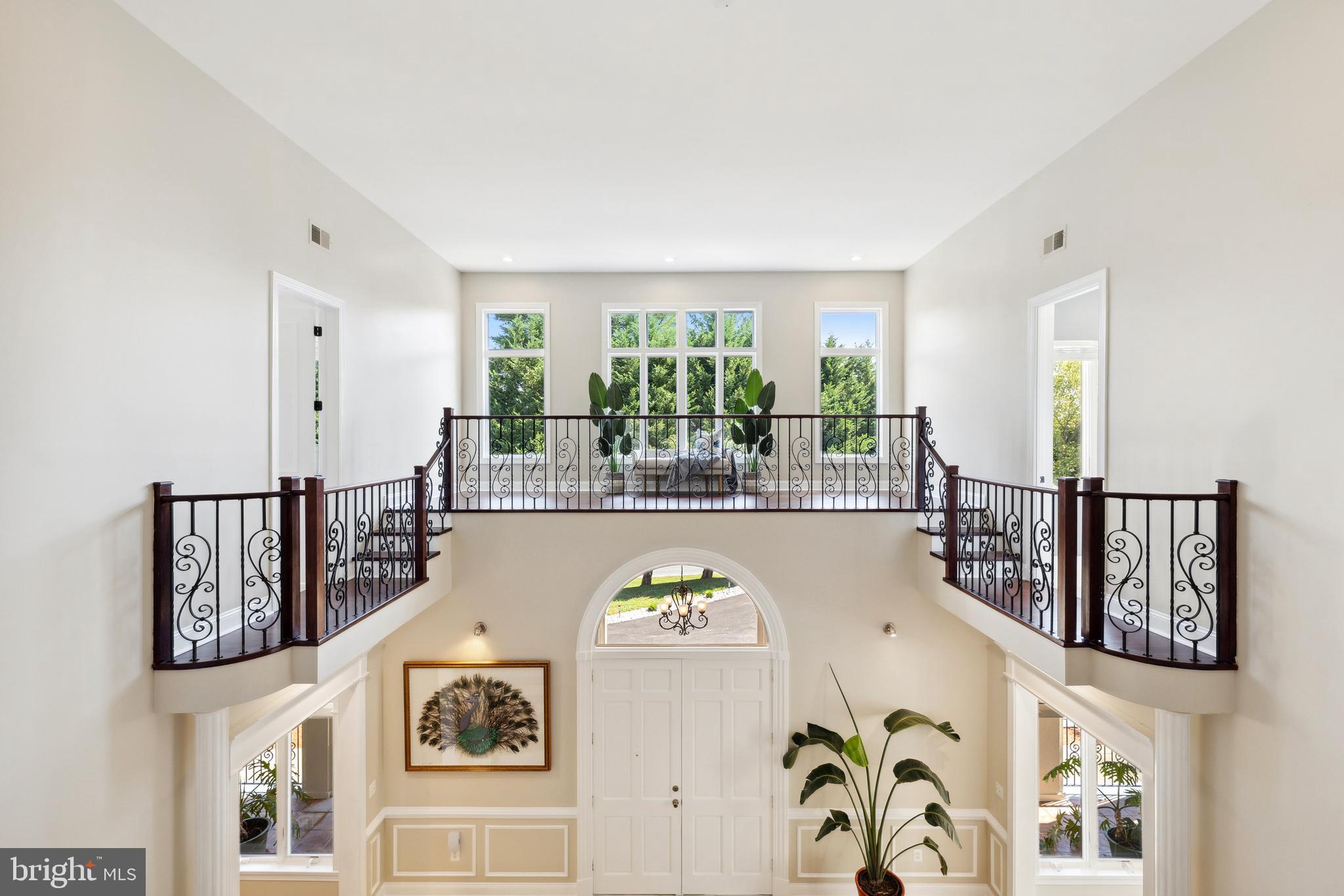 POTOMAC OUTSIDE - Residential