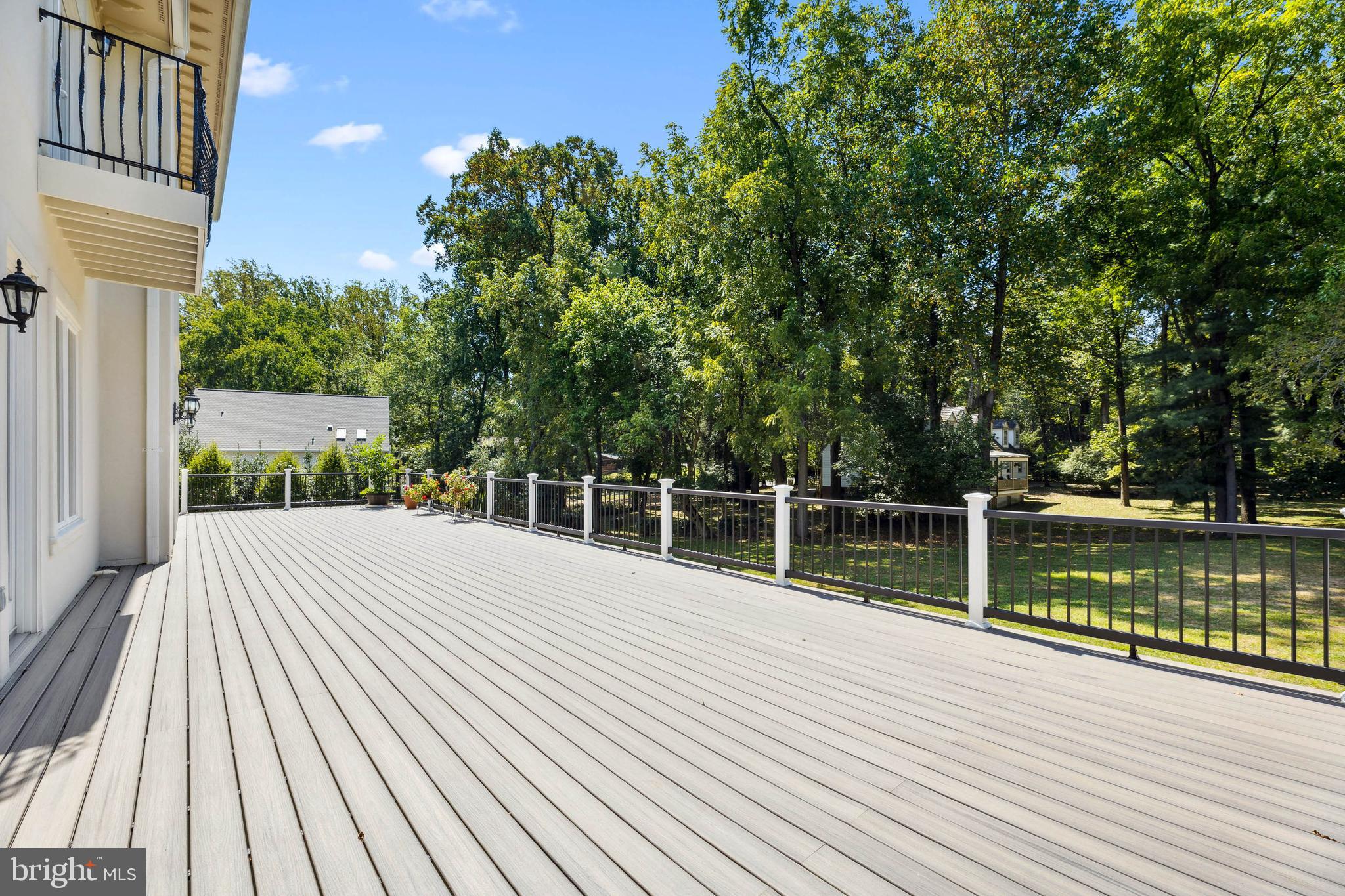 POTOMAC OUTSIDE - Residential