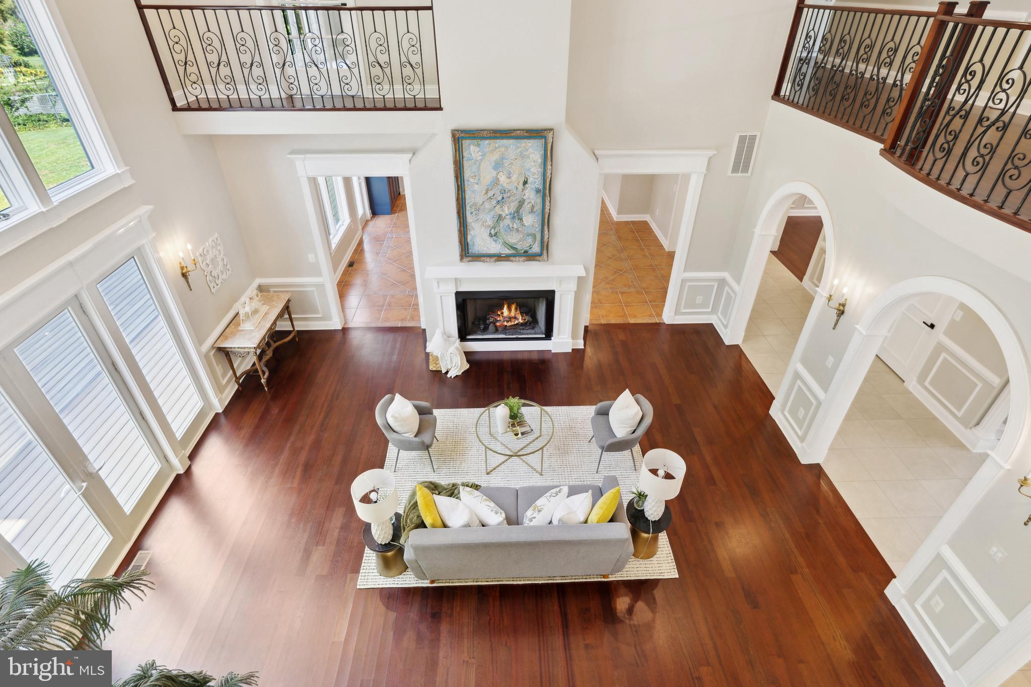 POTOMAC OUTSIDE - Residential