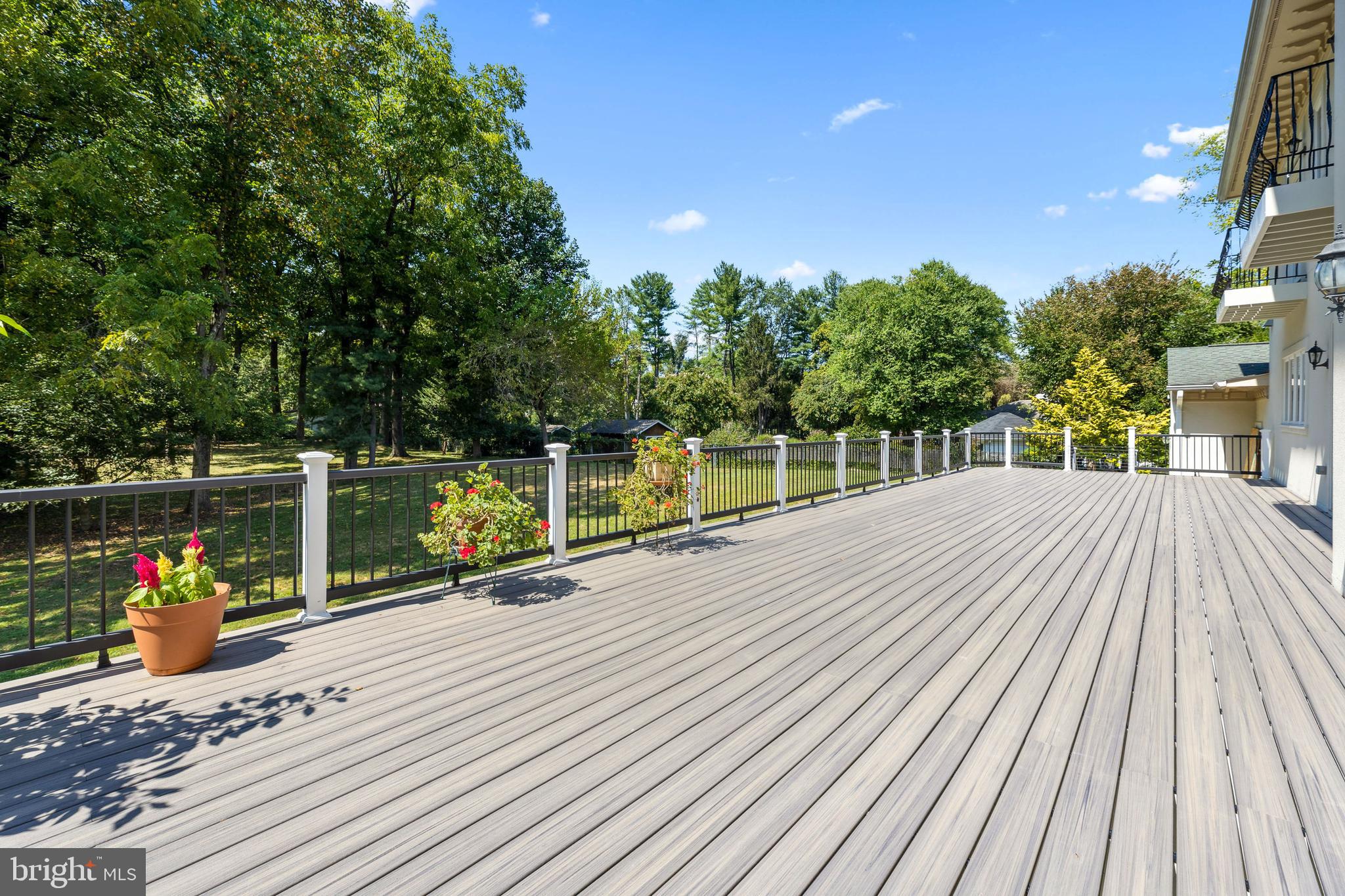 POTOMAC OUTSIDE - Residential