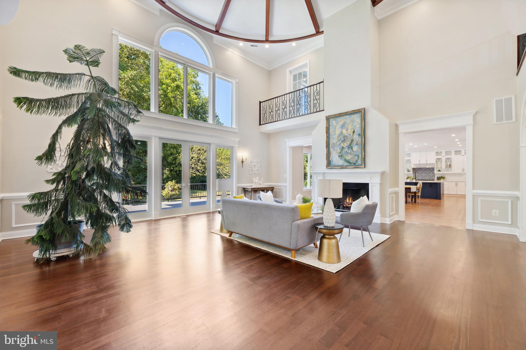 POTOMAC OUTSIDE - Residential