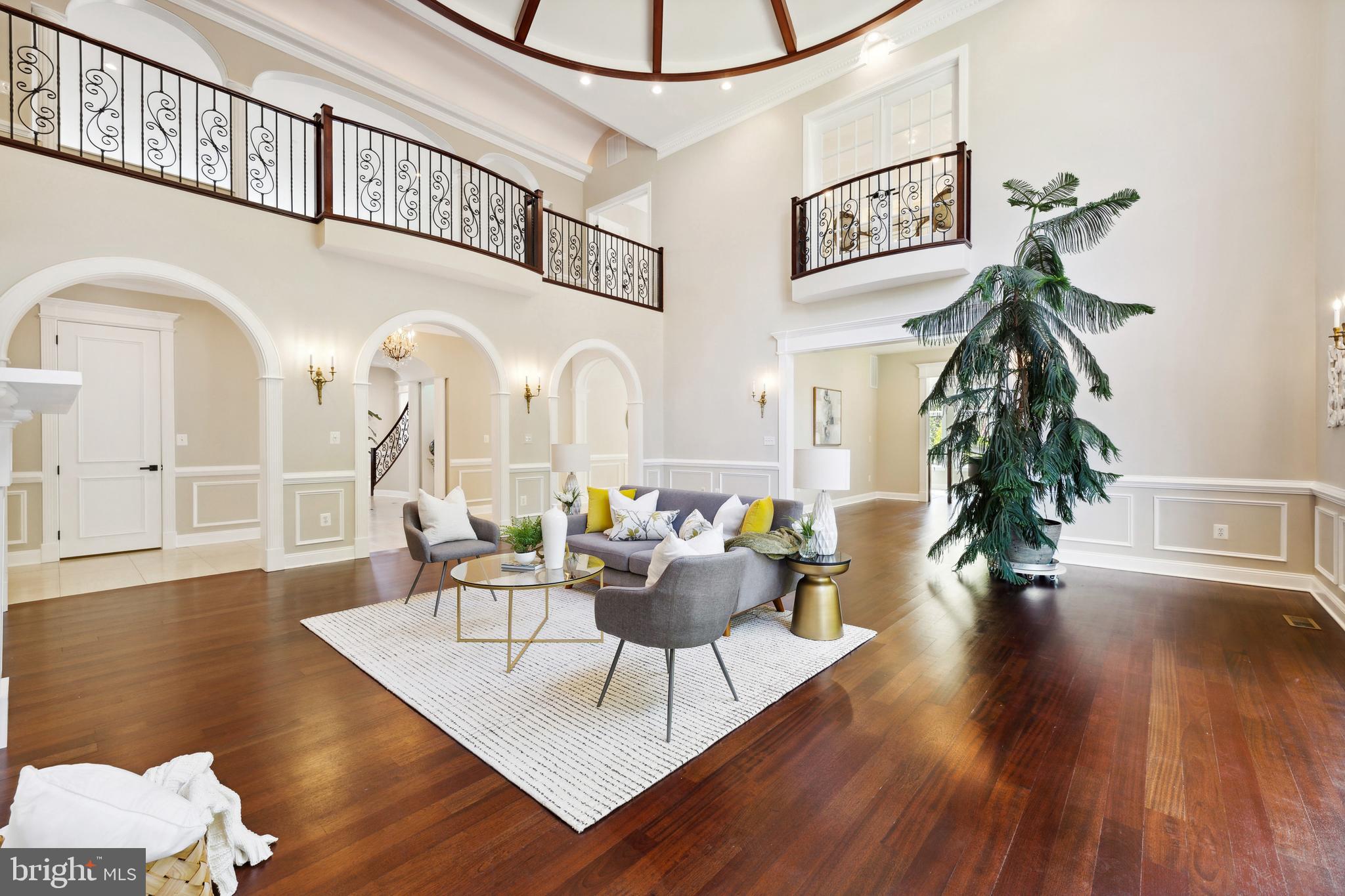 POTOMAC OUTSIDE - Residential