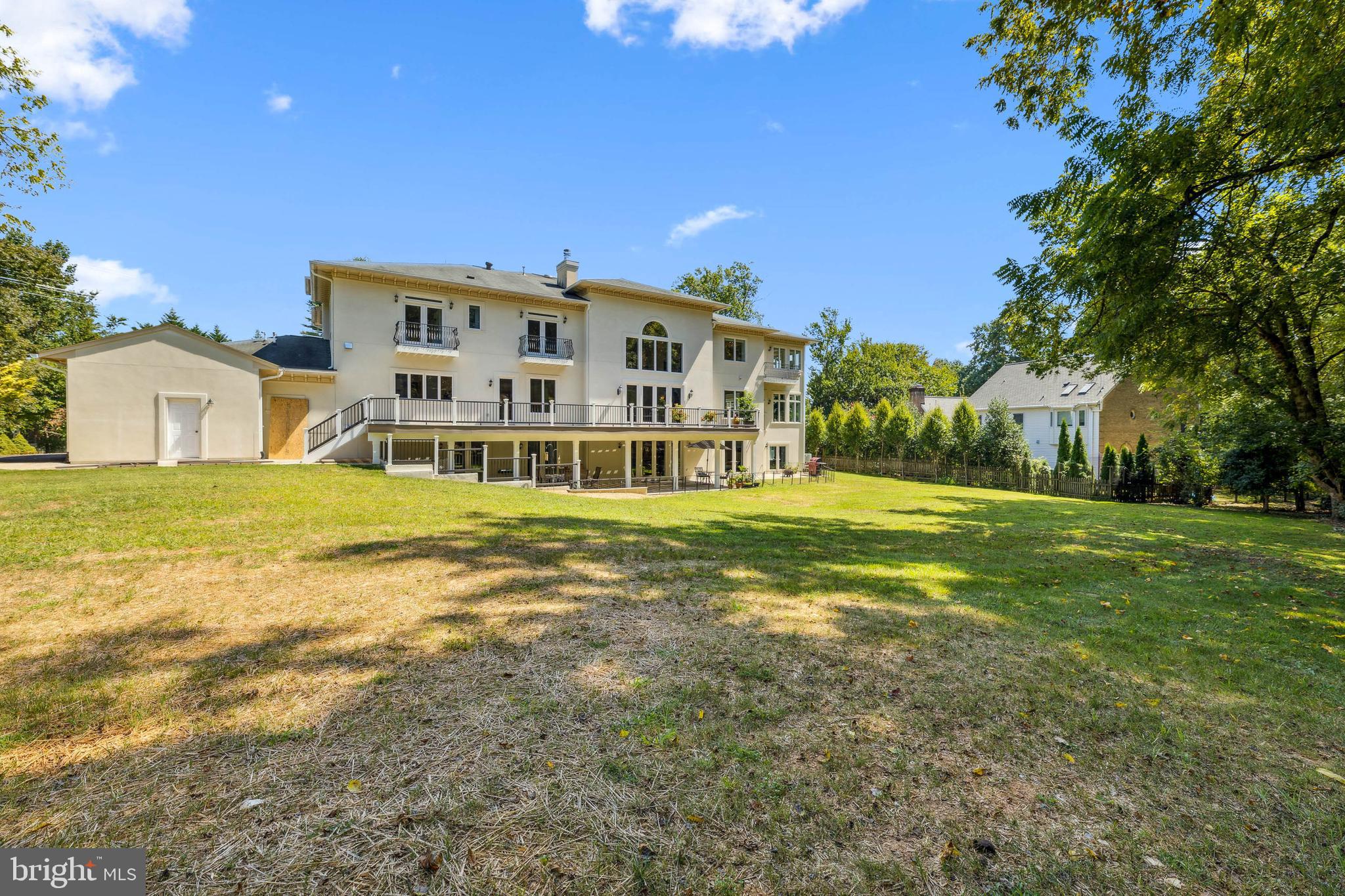 POTOMAC OUTSIDE - Residential