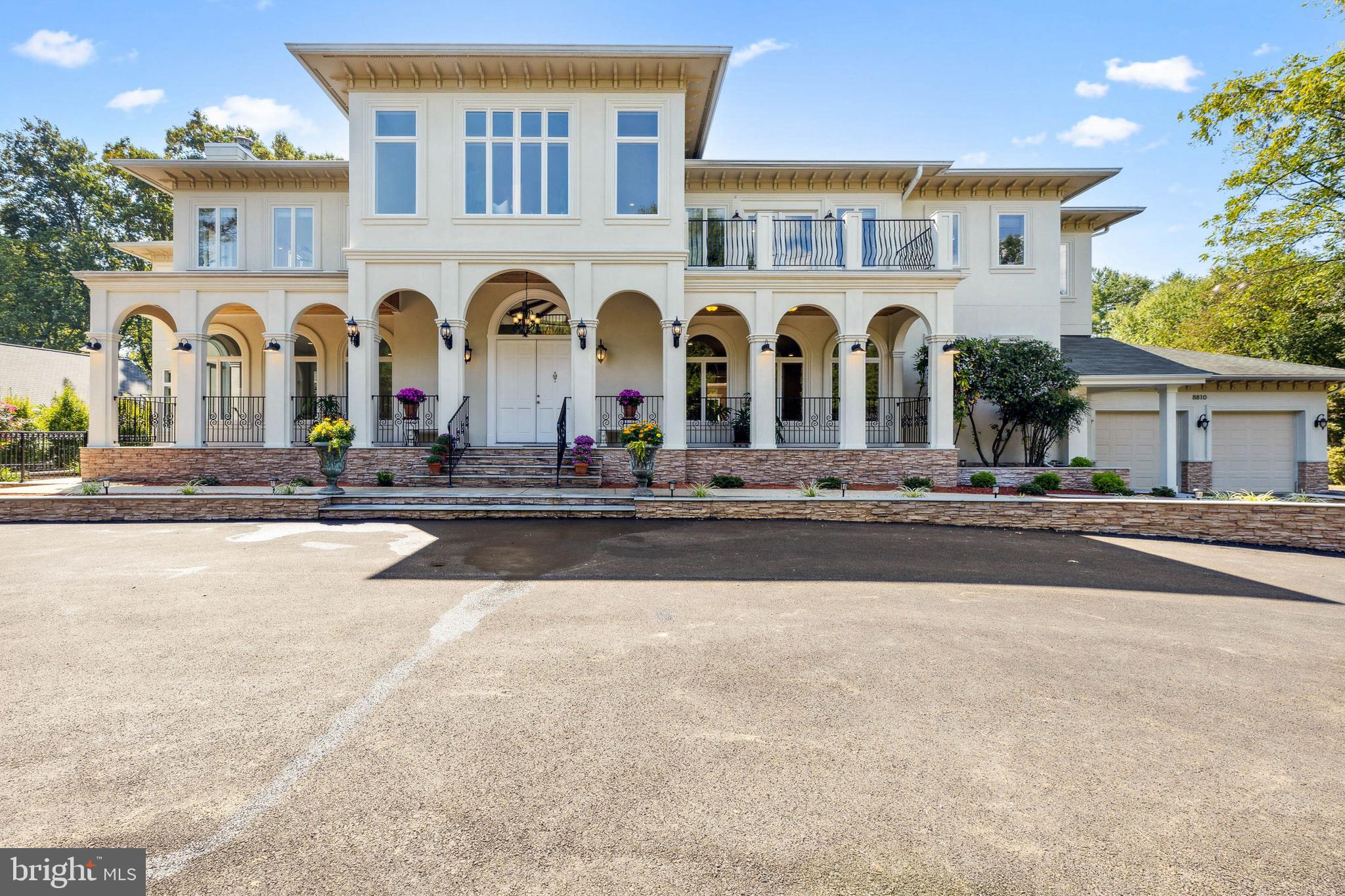 POTOMAC OUTSIDE - Residential