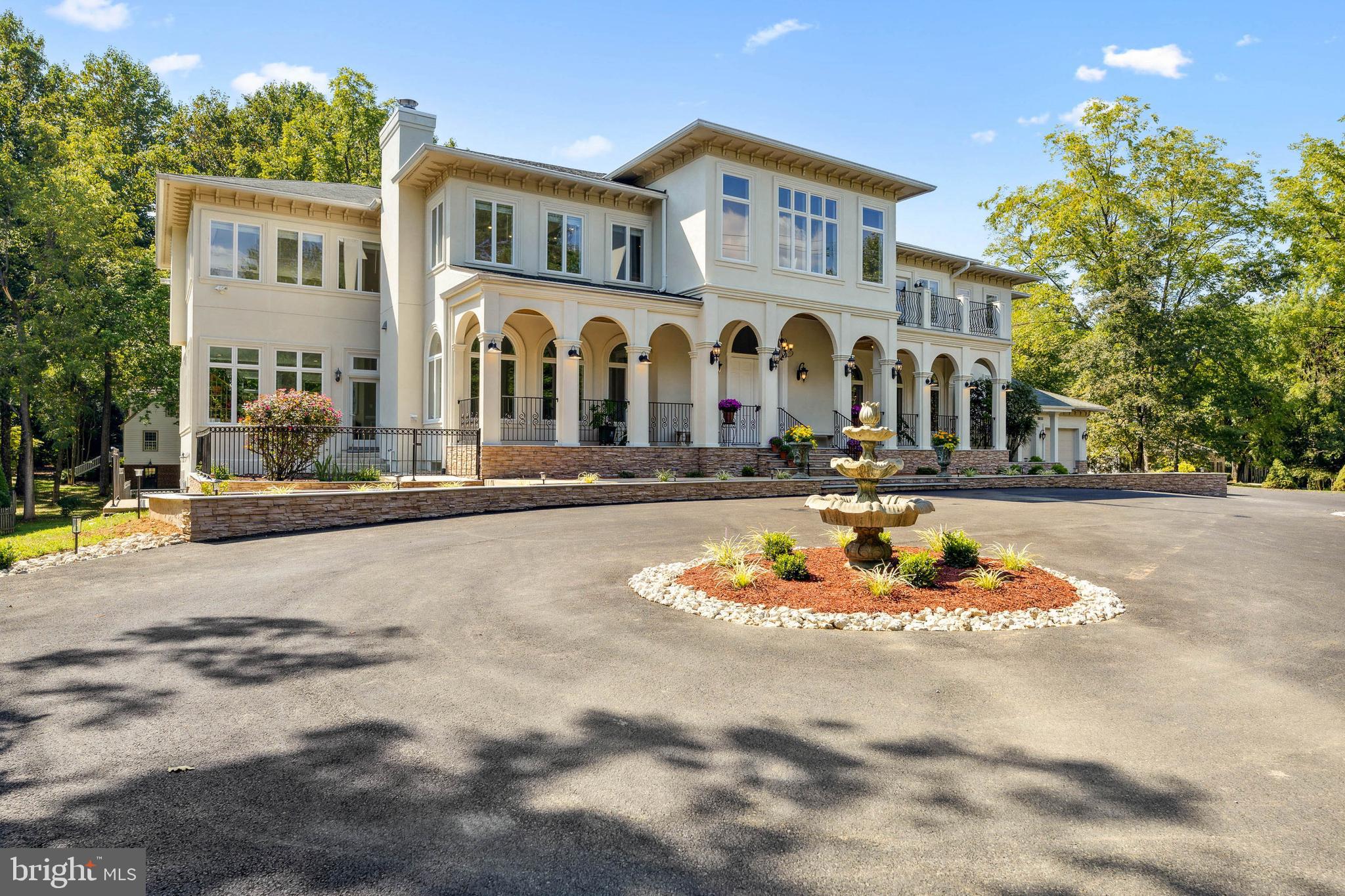 POTOMAC OUTSIDE - Residential