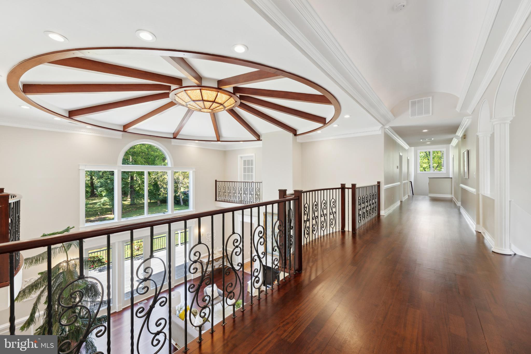 POTOMAC OUTSIDE - Residential