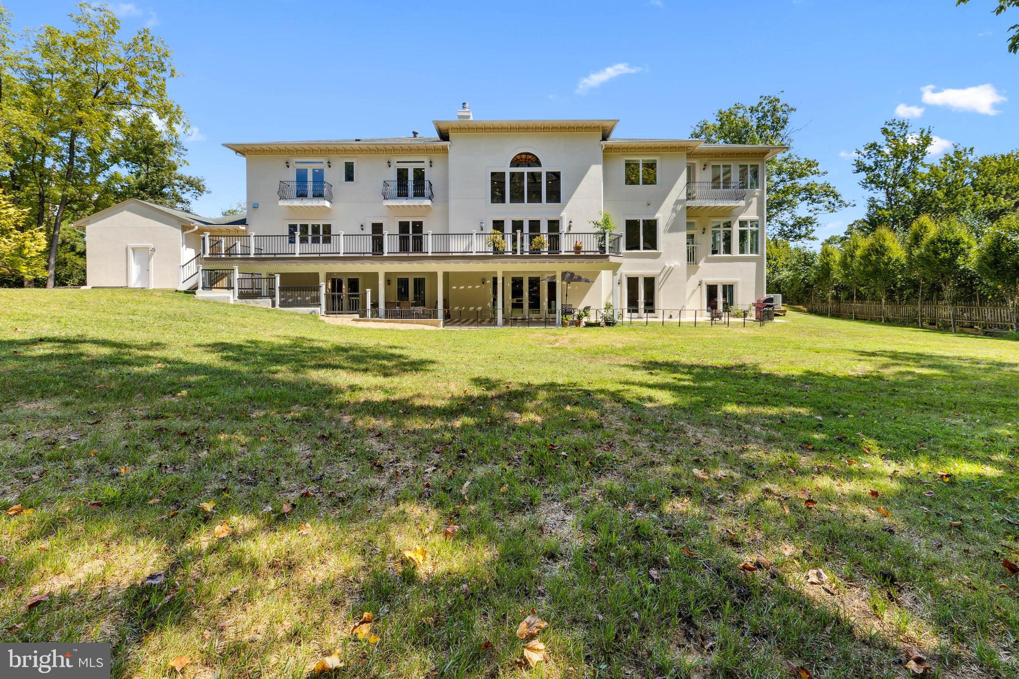 POTOMAC OUTSIDE - Residential