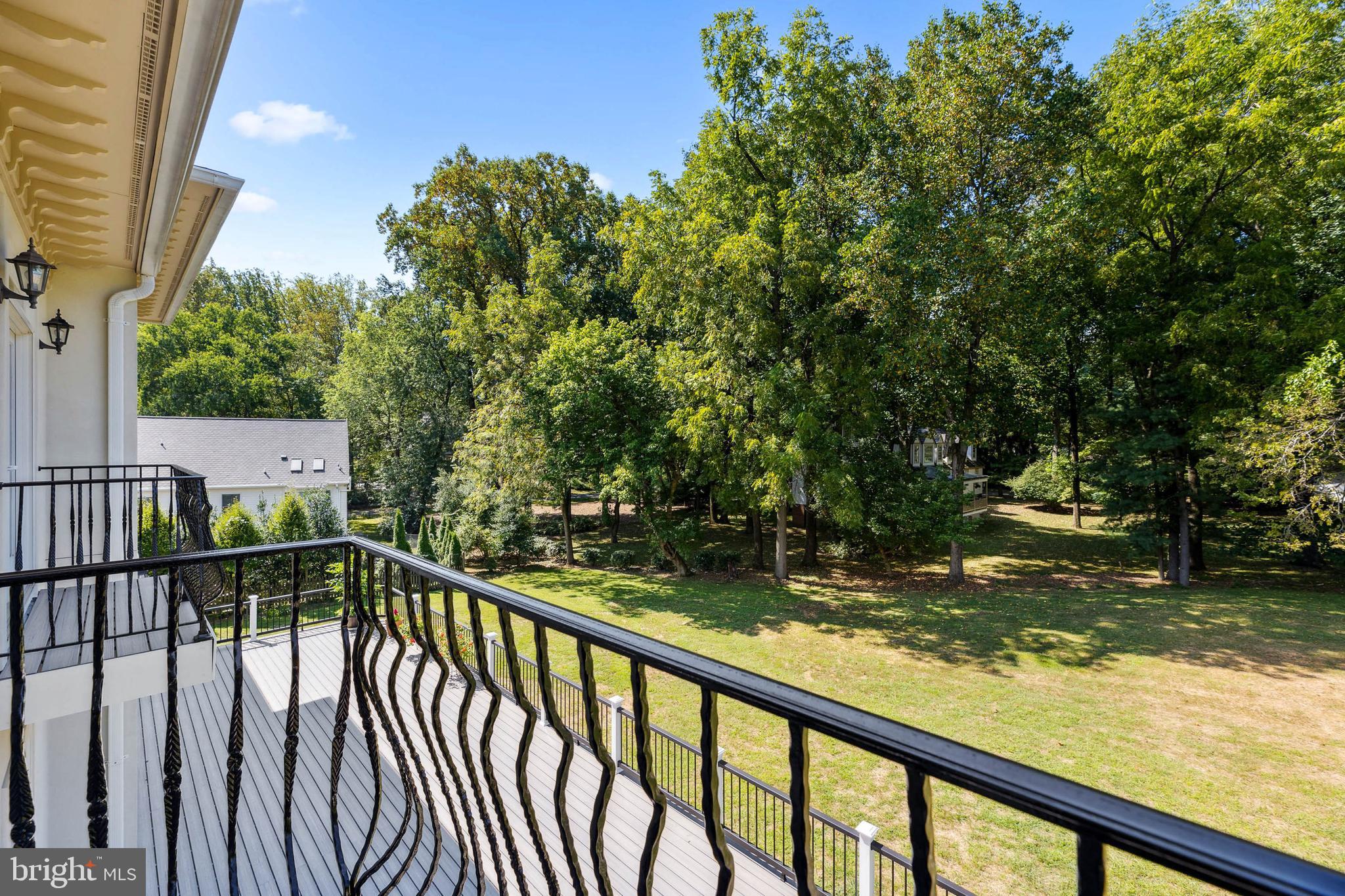 POTOMAC OUTSIDE - Residential