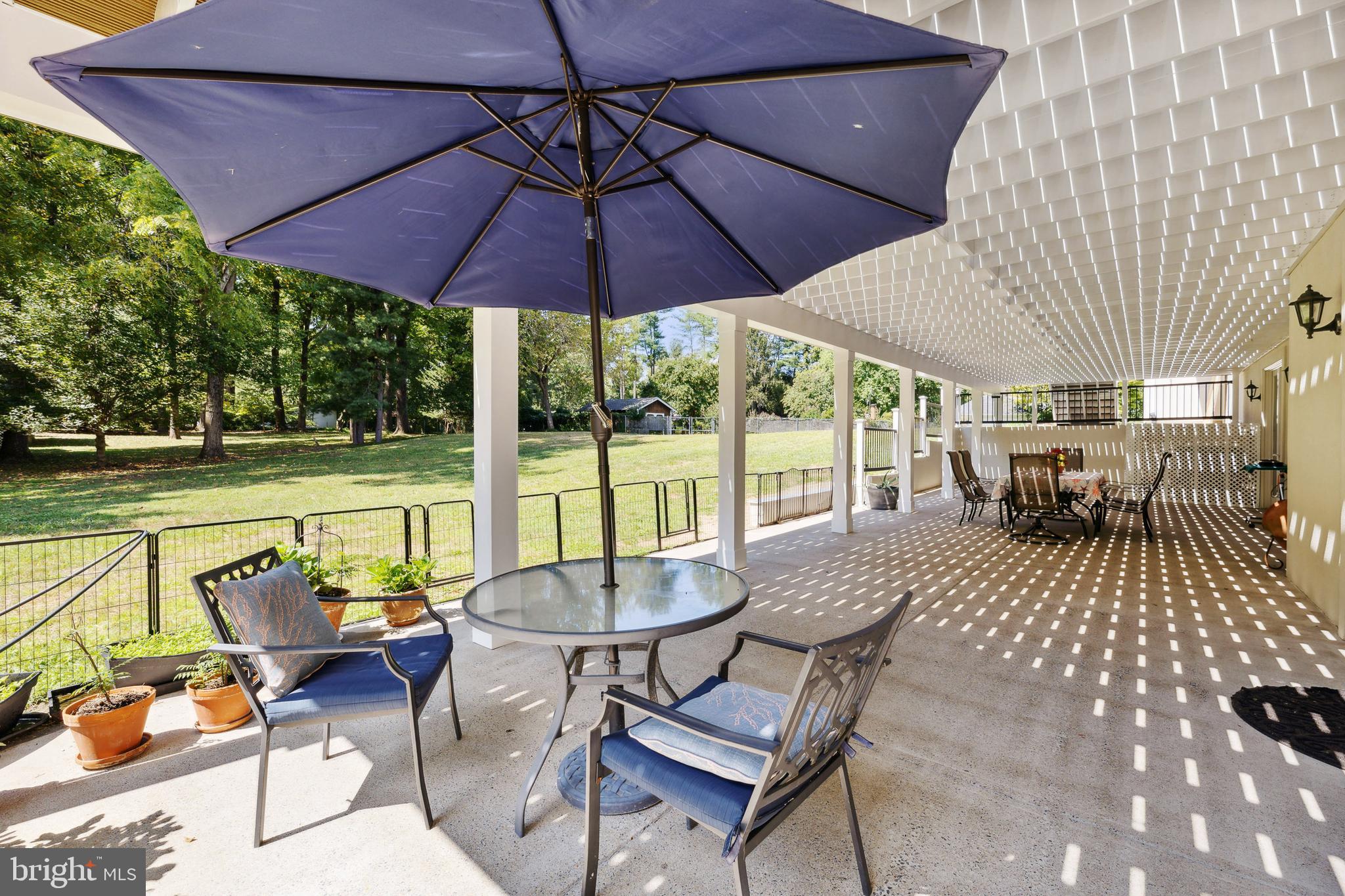 POTOMAC OUTSIDE - Residential