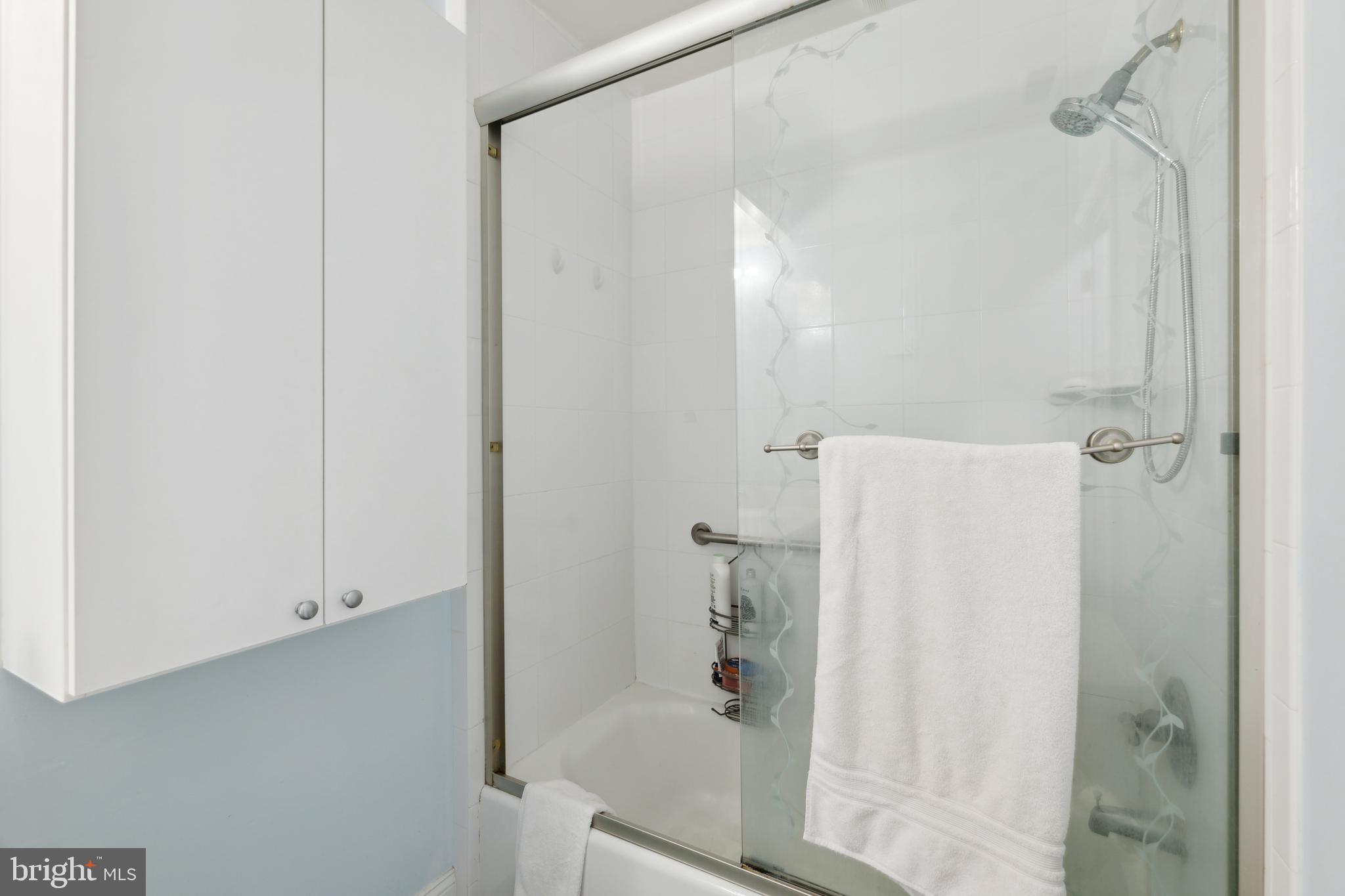 POTOMAC OUTSIDE - Residential