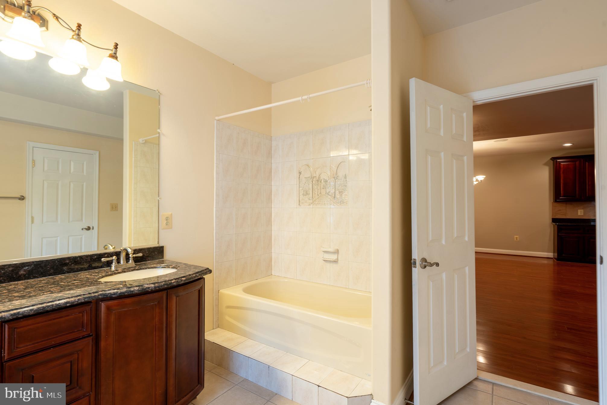 AUGUSTINE NORTH - Residential