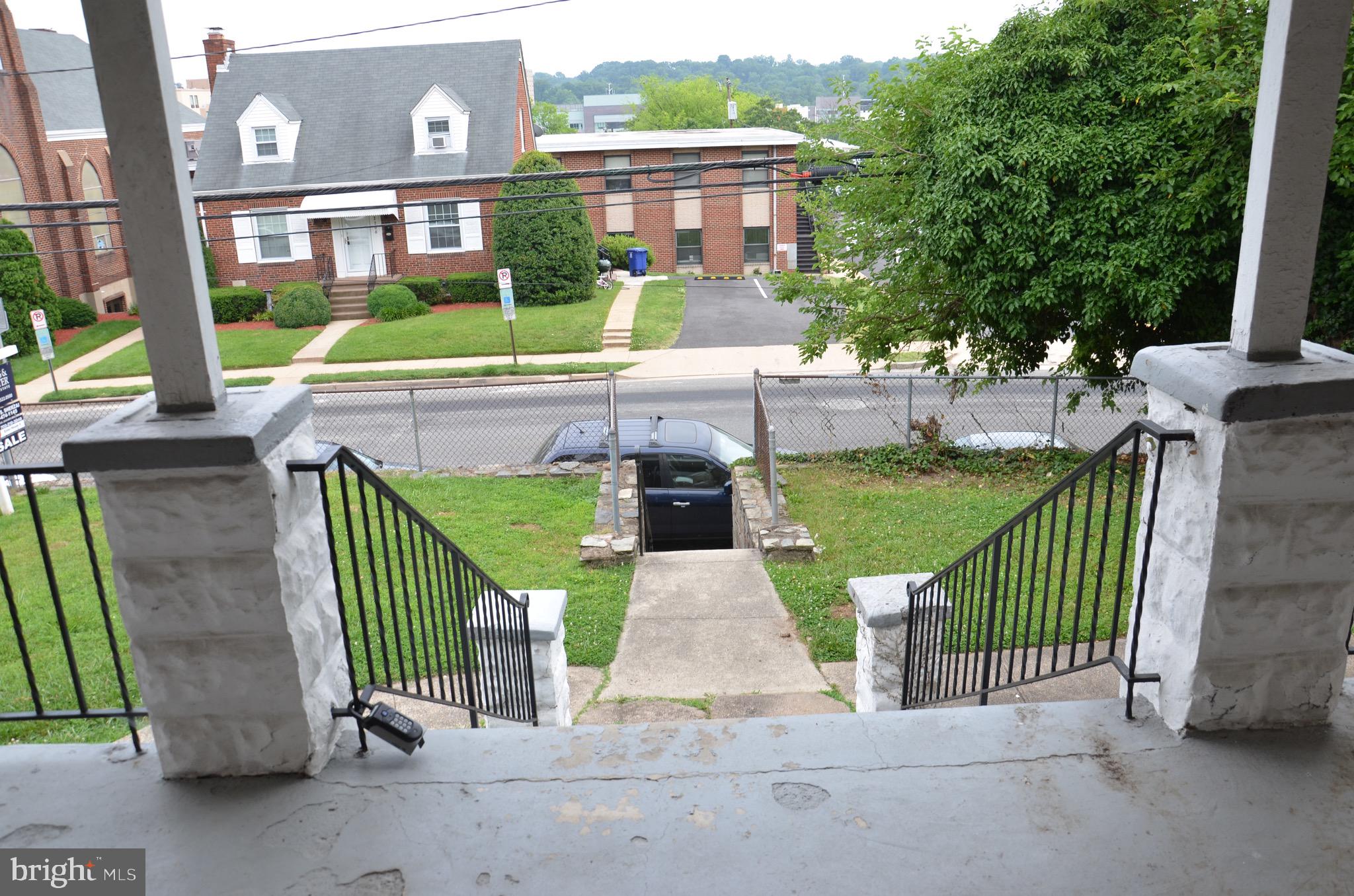 ARLINGTON - Residential