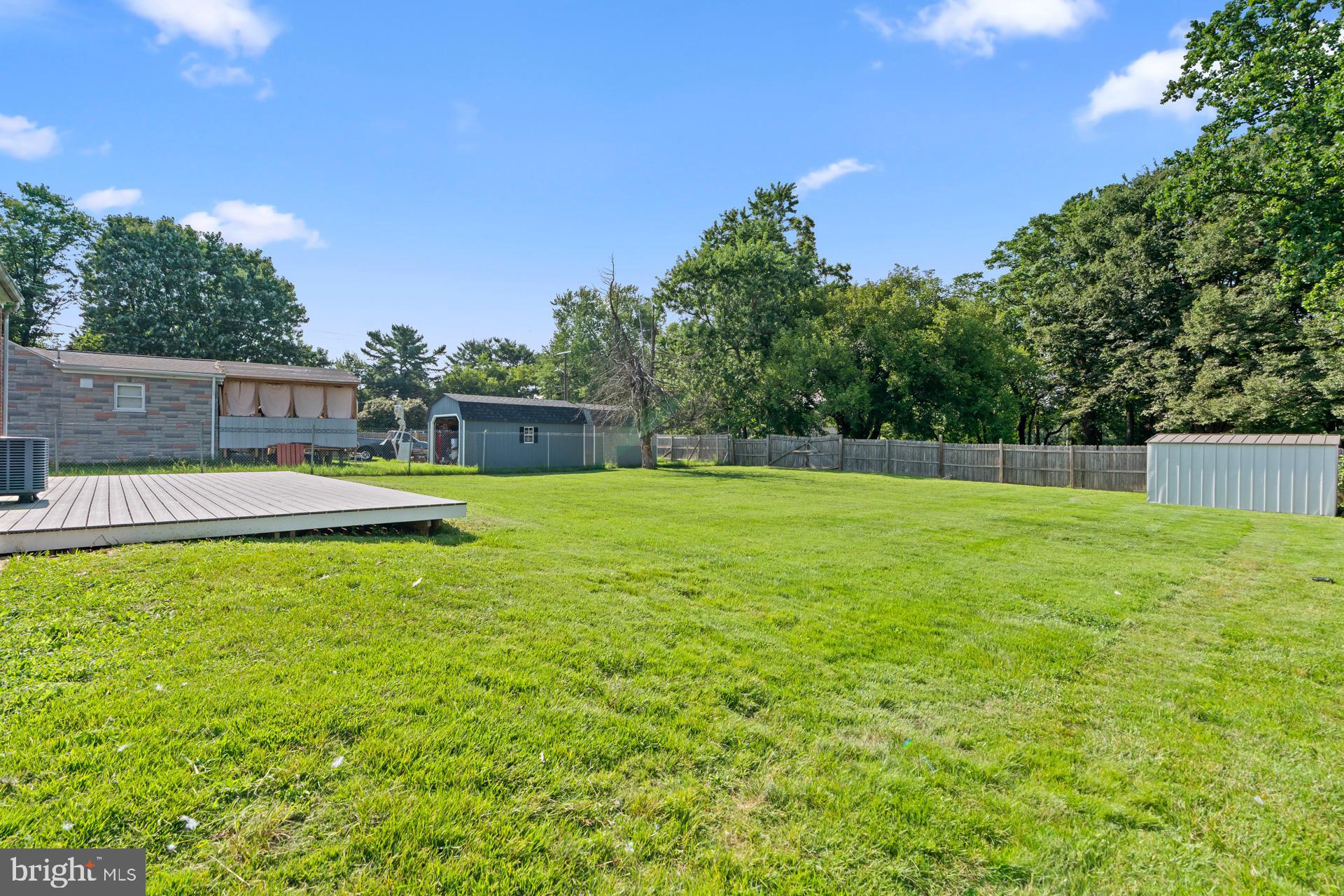 ARUNDEL GARDENS - Residential