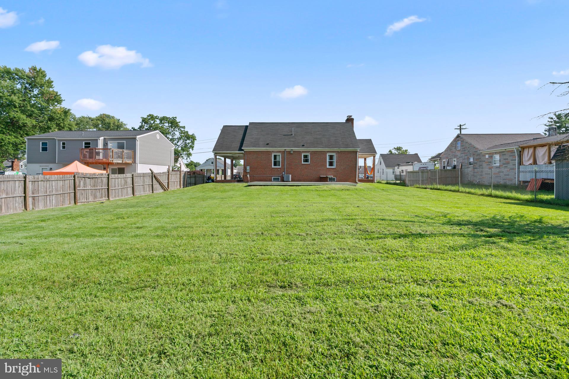 ARUNDEL GARDENS - Residential