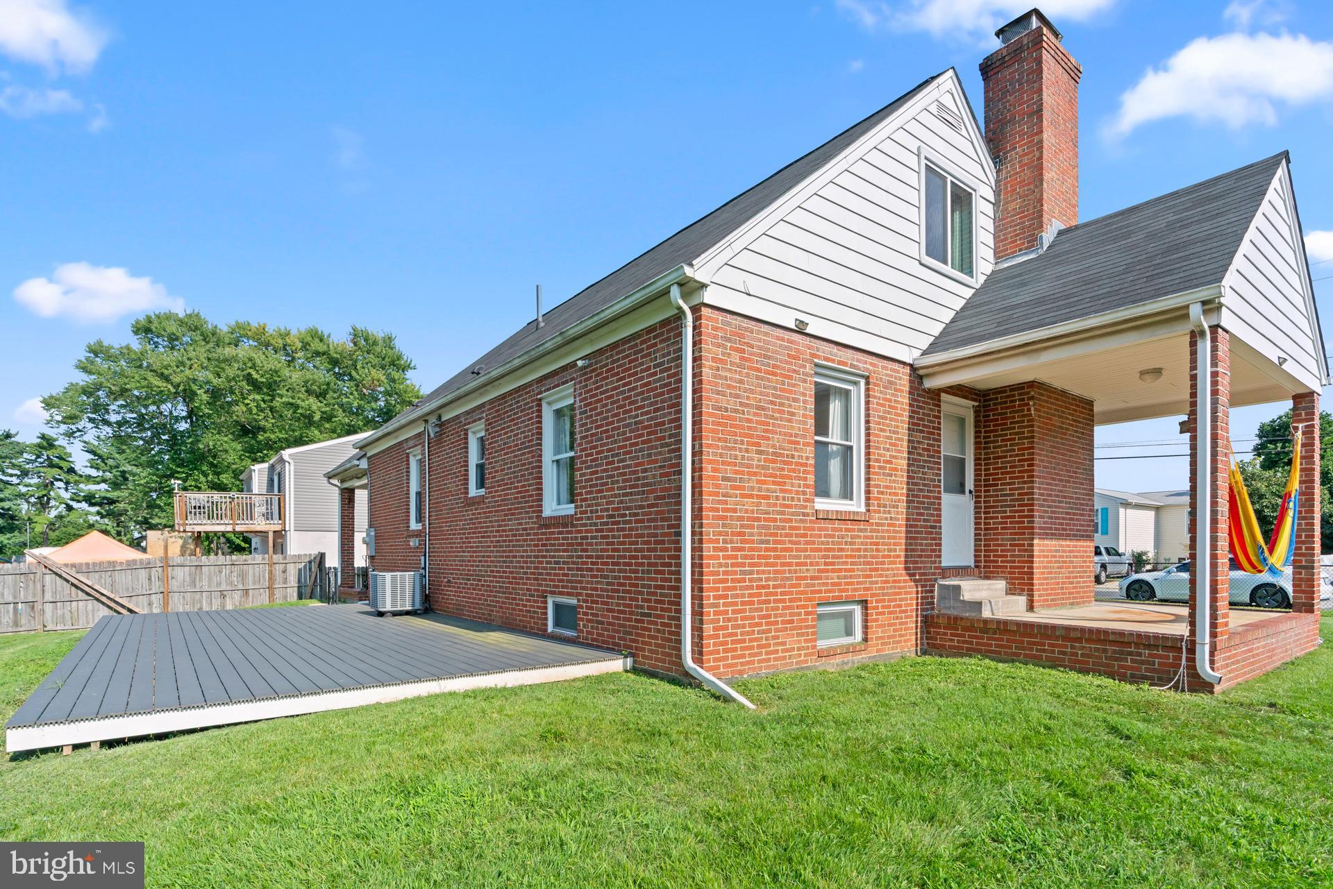 ARUNDEL GARDENS - Residential