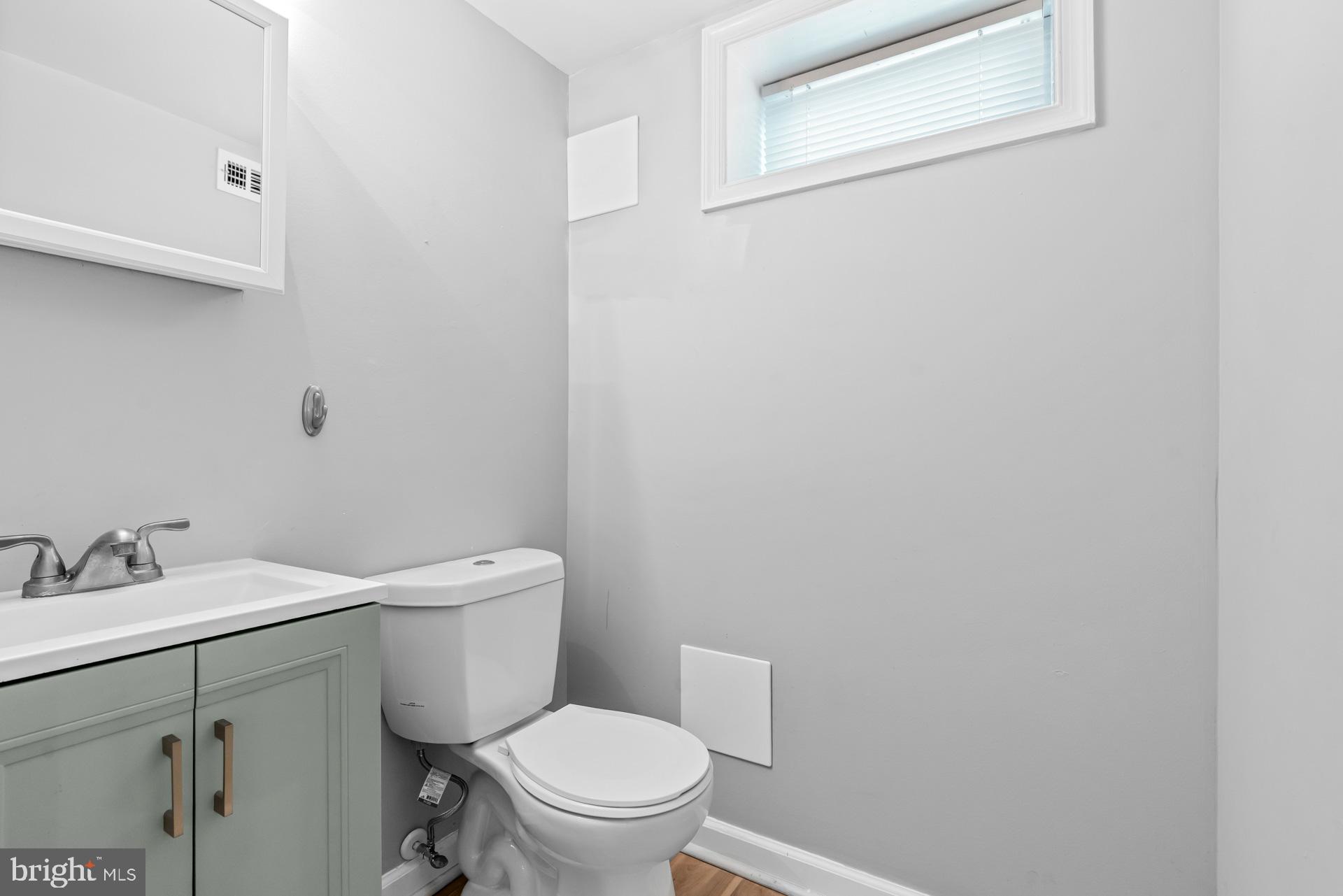 ARUNDEL GARDENS - Residential