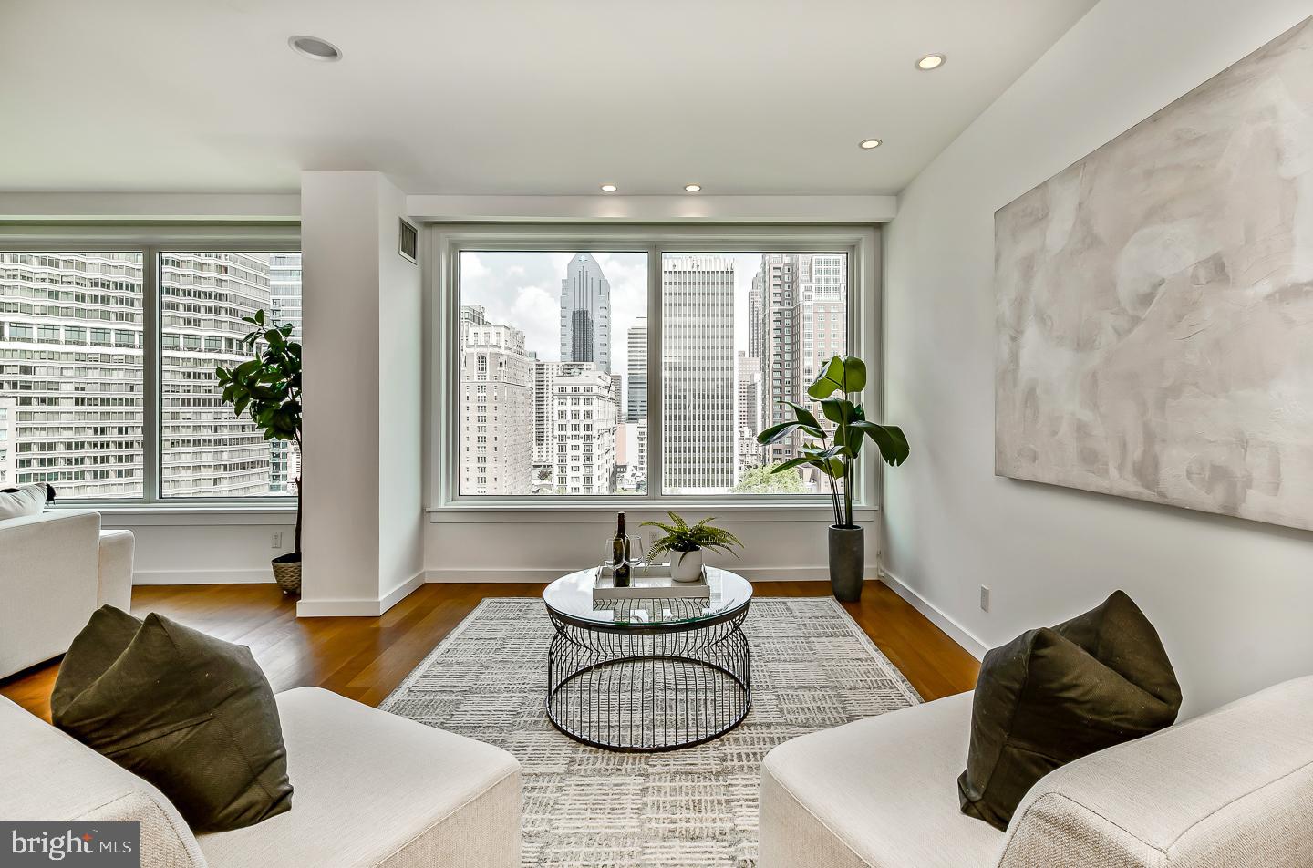 RITTENHOUSE SQUARE - Residential