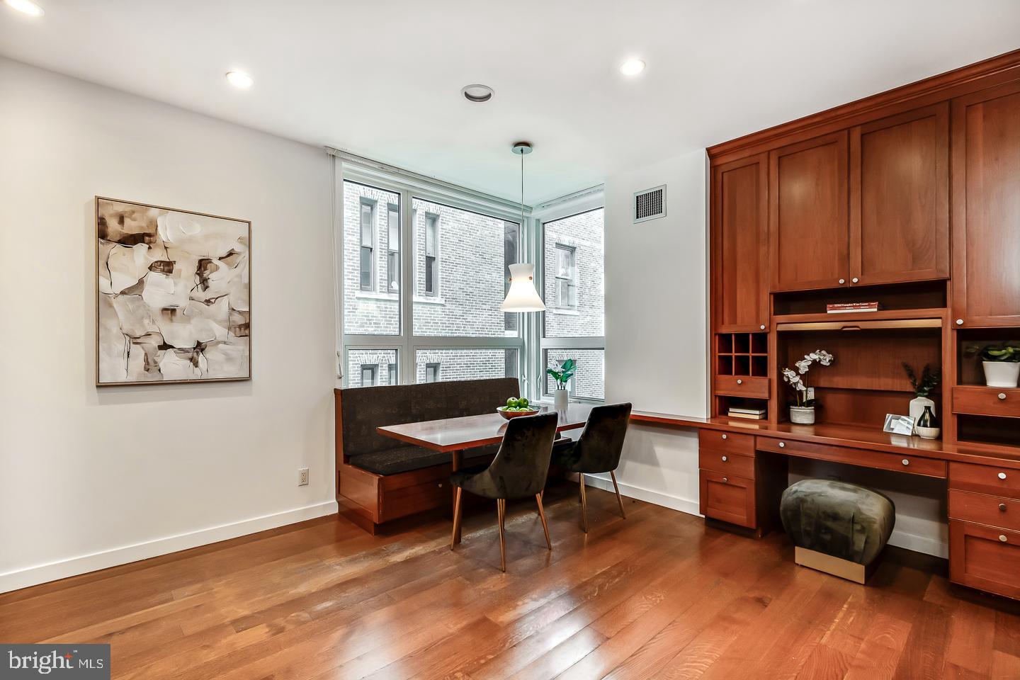 RITTENHOUSE SQUARE - Residential