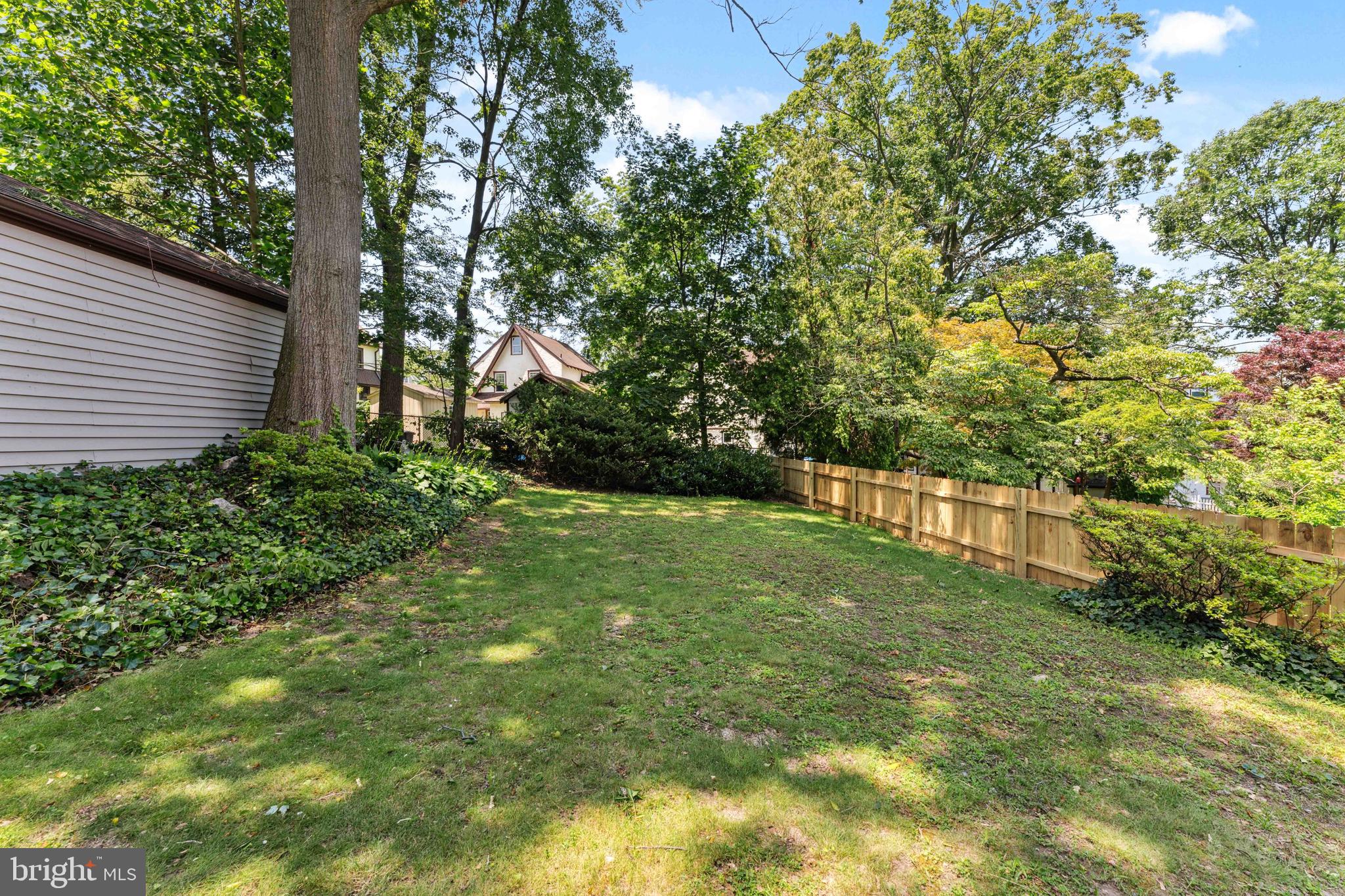 MERWOOD PARK - Residential