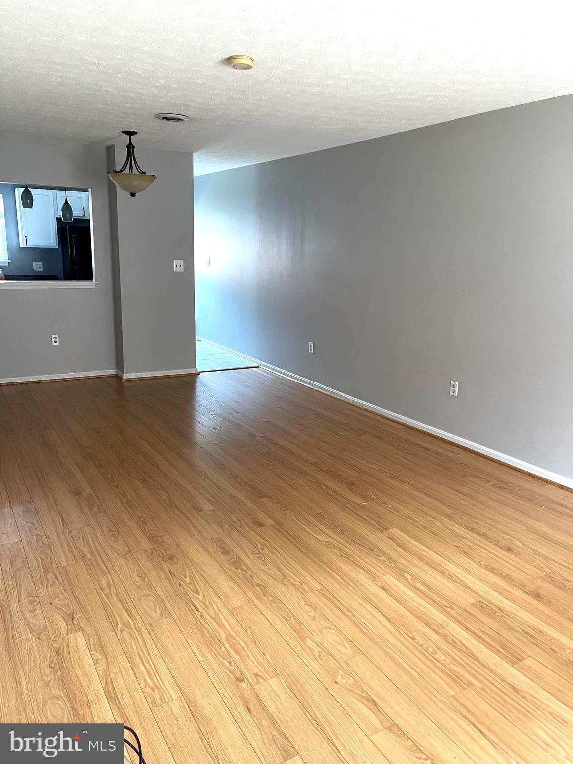 LIMESTONE COURT - Residential Lease