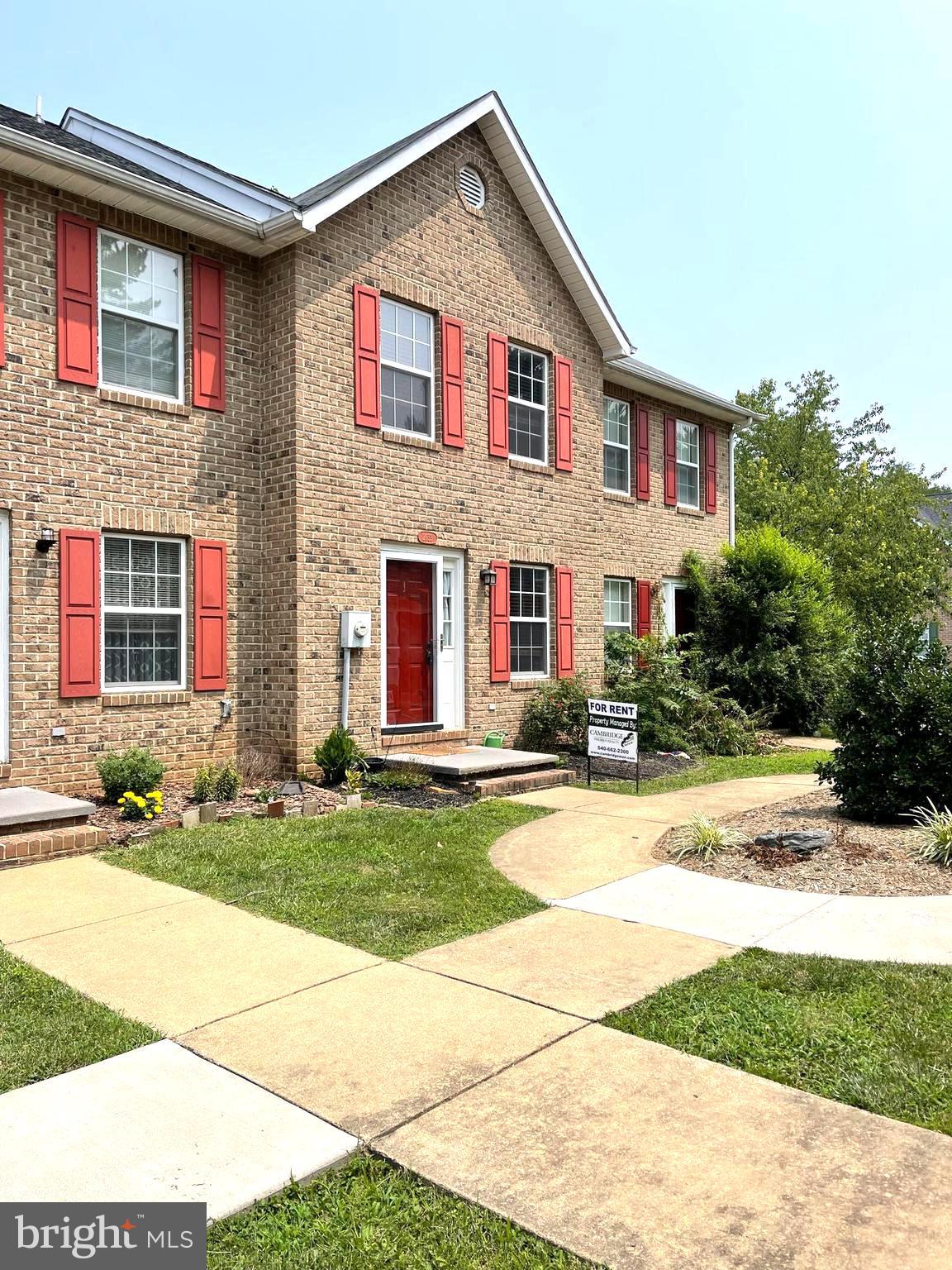 LIMESTONE COURT - Residential Lease