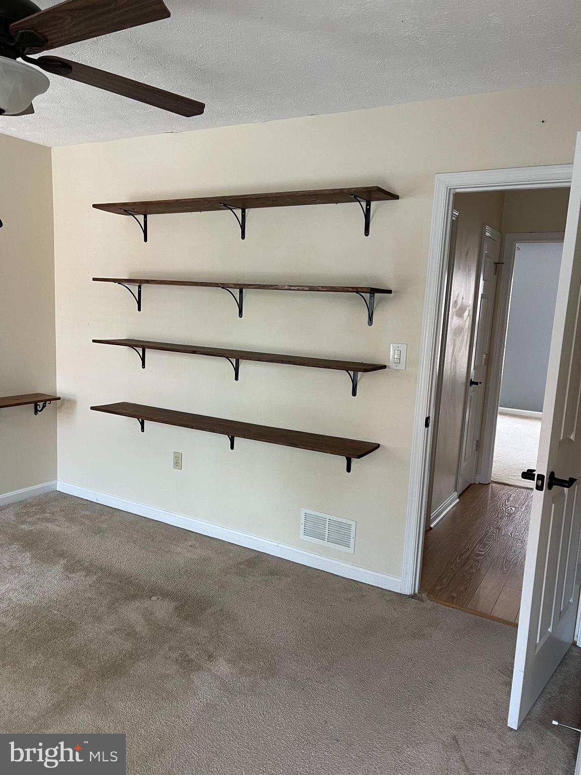 LIMESTONE COURT - Residential Lease