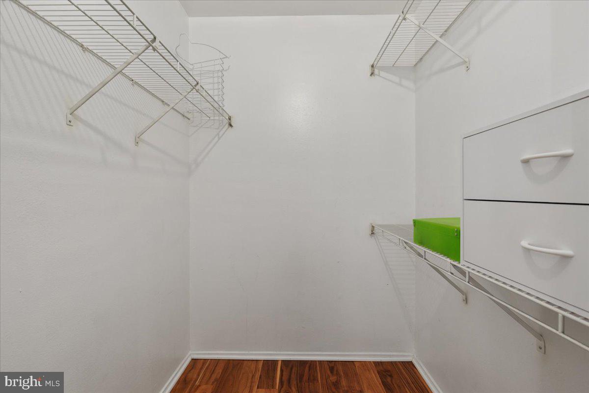 POINTE AT PARK CENTER - Residential