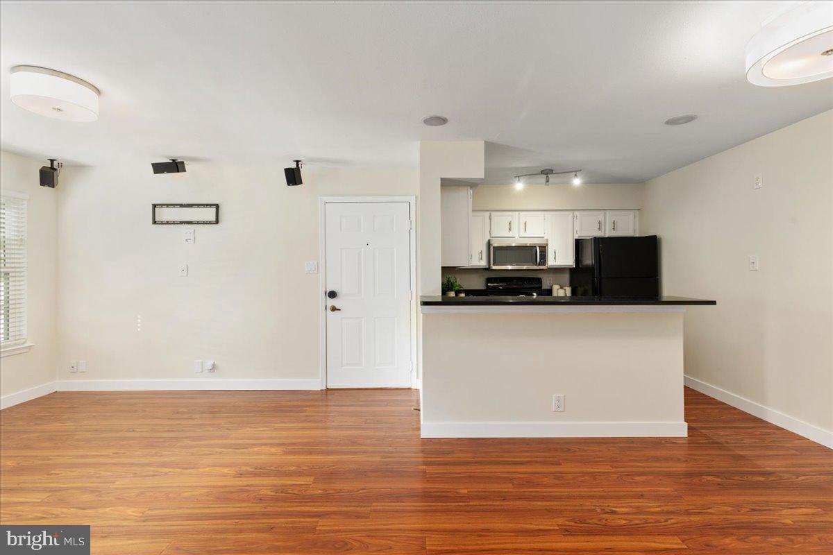 POINTE AT PARK CENTER - Residential