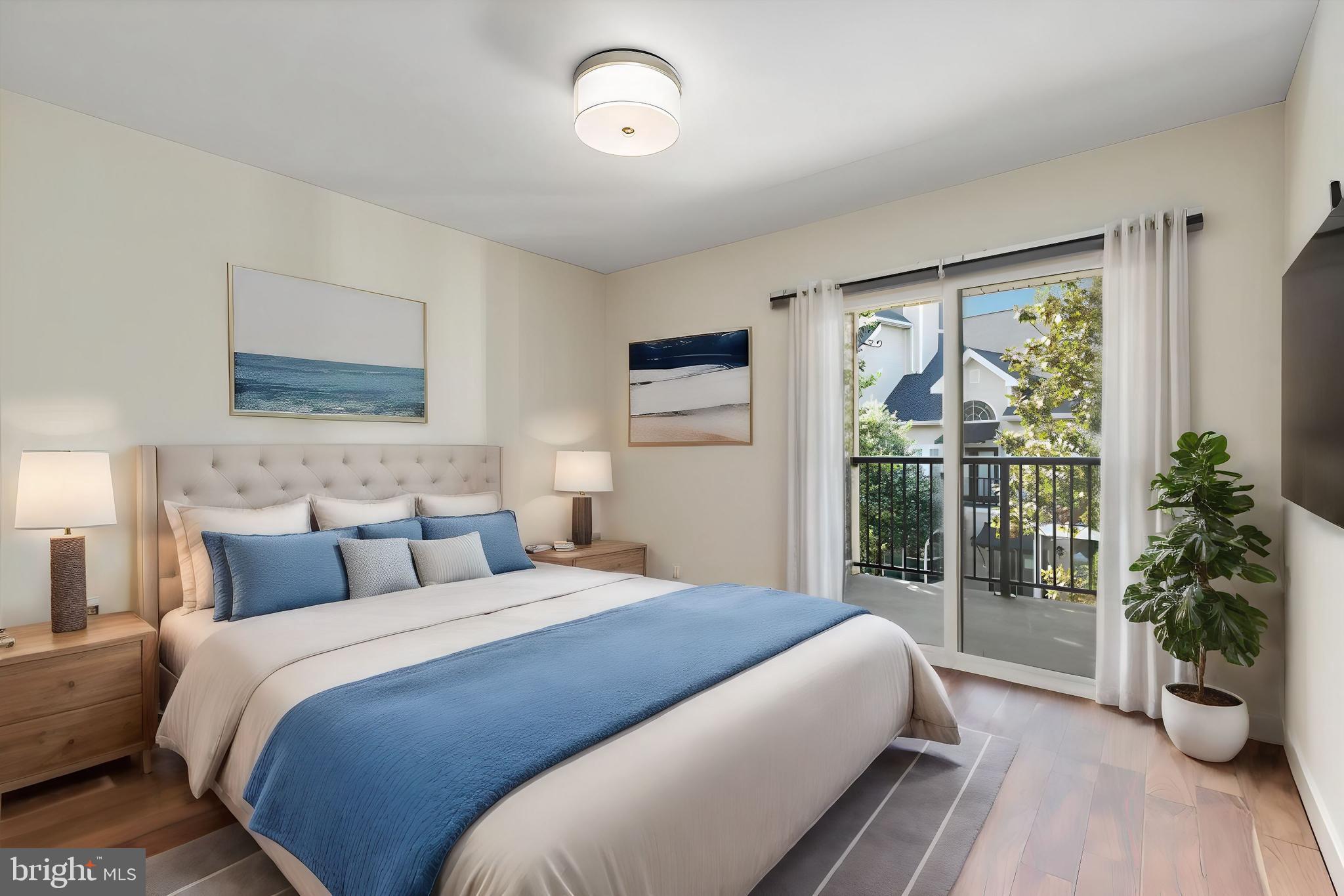 POINTE AT PARK CENTER - Residential