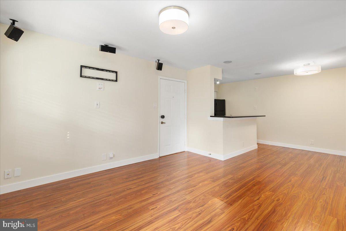 POINTE AT PARK CENTER - Residential