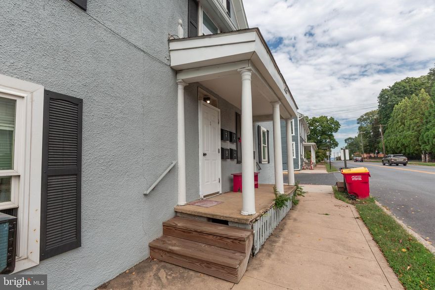 3 Bedroom/1 Bath Ground Floor Apartment in Historic Downtown Charles Town, WV

This private rear entrance, ground floor apartment in a 19th century home, features: 3 bedrooms, 1 bath, original hardwood floors throughout (2 carpeted bedrooms), warm and spacious living room (area?), eat-in kitchen, and street parking.

Enjoy living in close proximity to all that downtown Charles Town has to offer - shops, restaurants, and events.

Rent includes Second Nature Filter Subscription and Renter's Insurance.

NO PETS.

Interested? To schedule a showing see Showingtime.