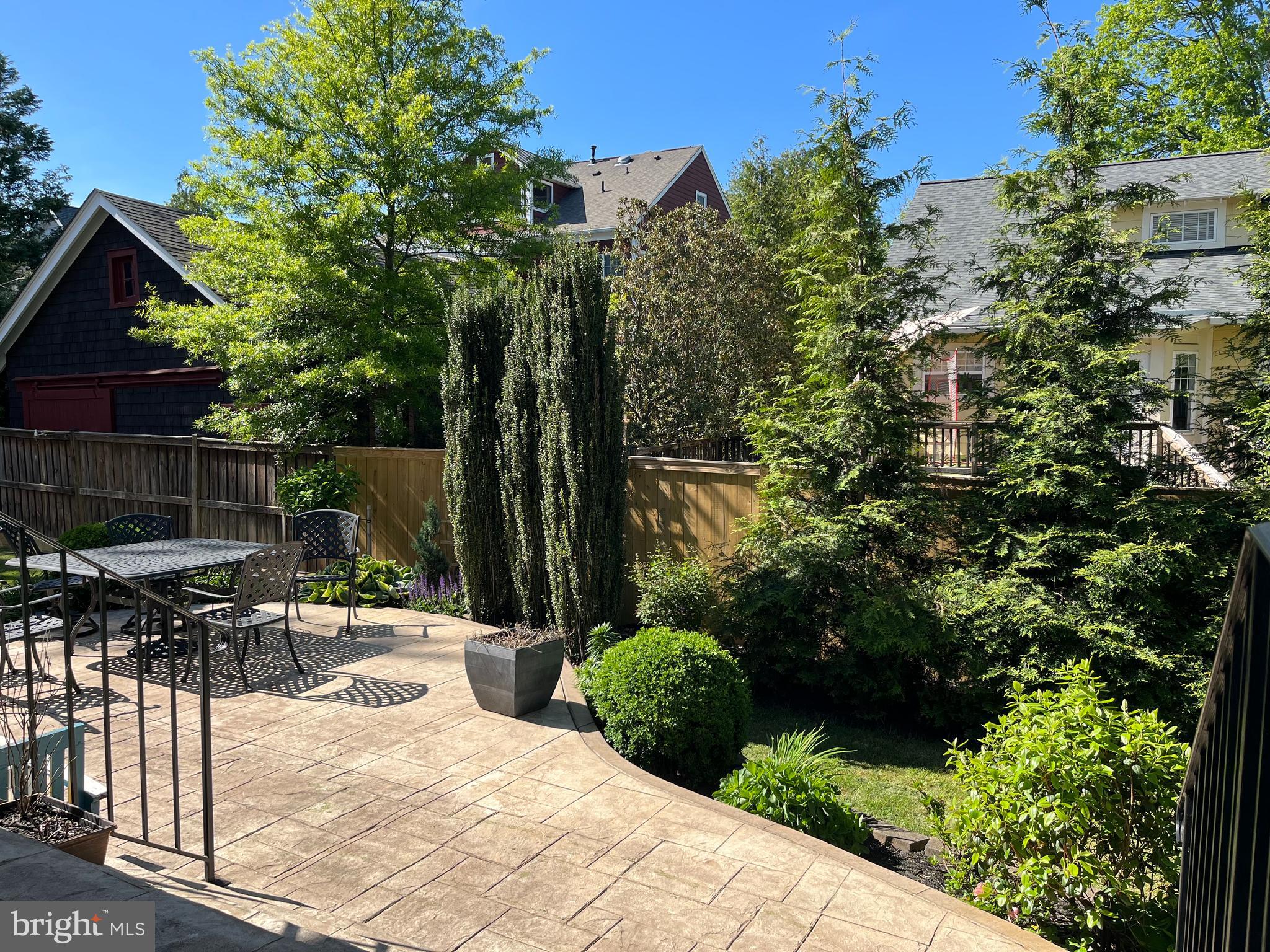 ELDENWOOD FRUIT - Residential