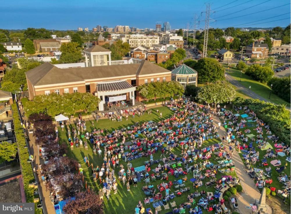 ELDENWOOD FRUIT - Residential