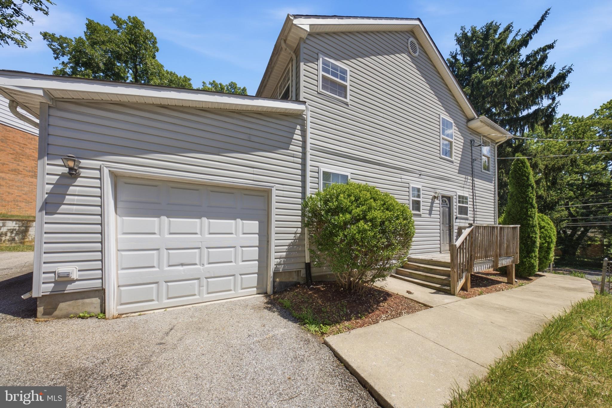 7611 TEMPLE HILL ROAD